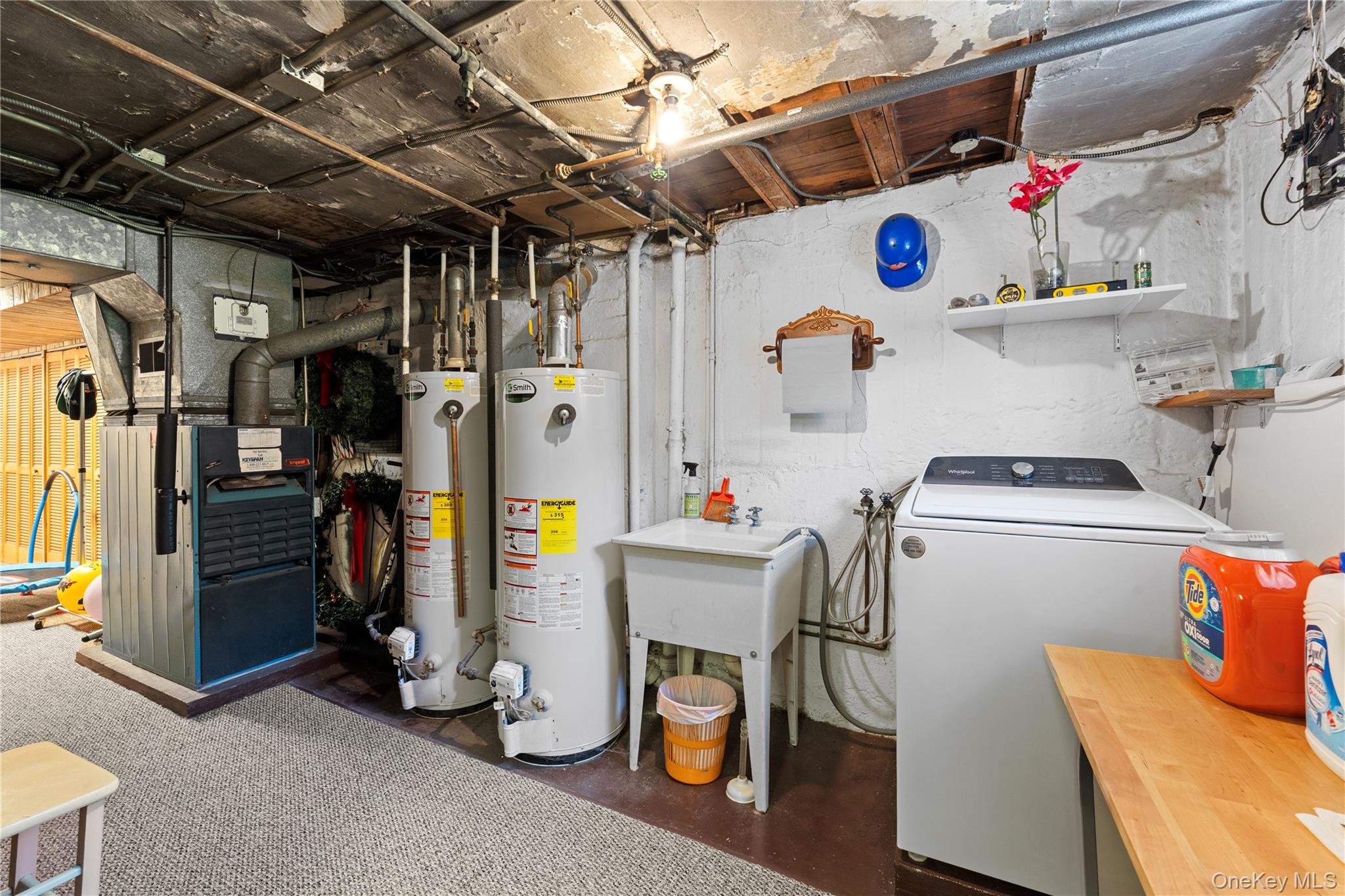 71-15 68th Street Property Photo 43