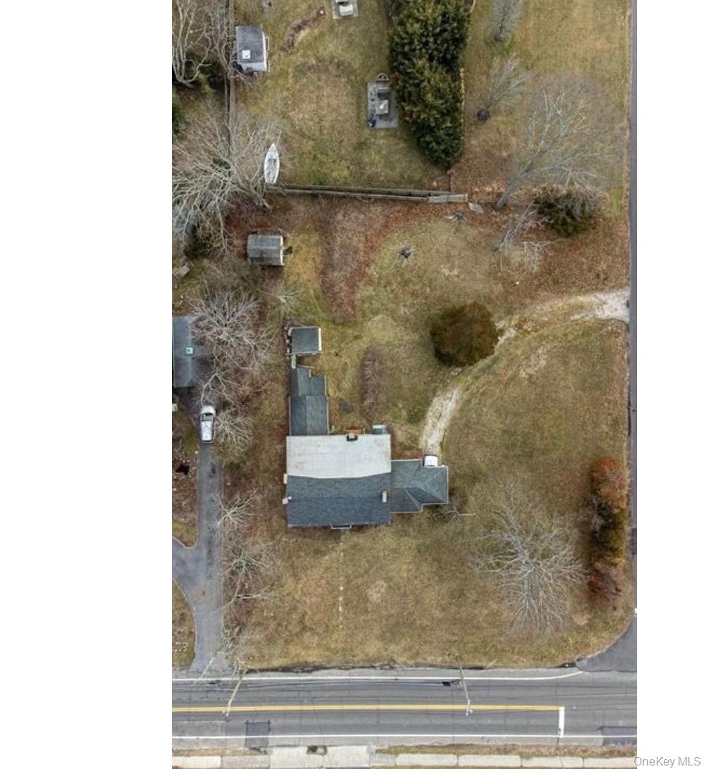 362 Middle Road Property Photo 16