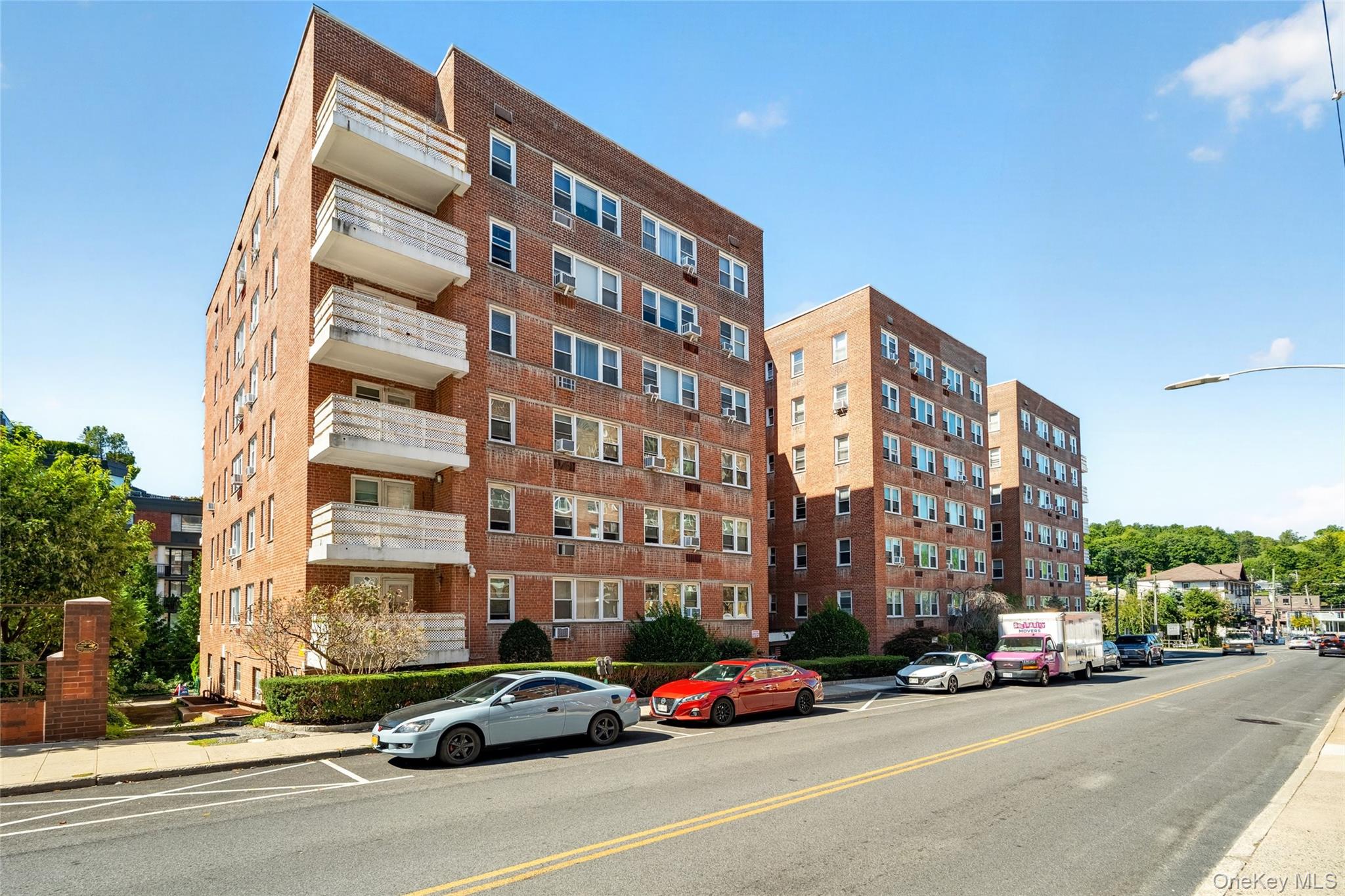 30 E Hartsdale Avenue 3l Property Photo 2
