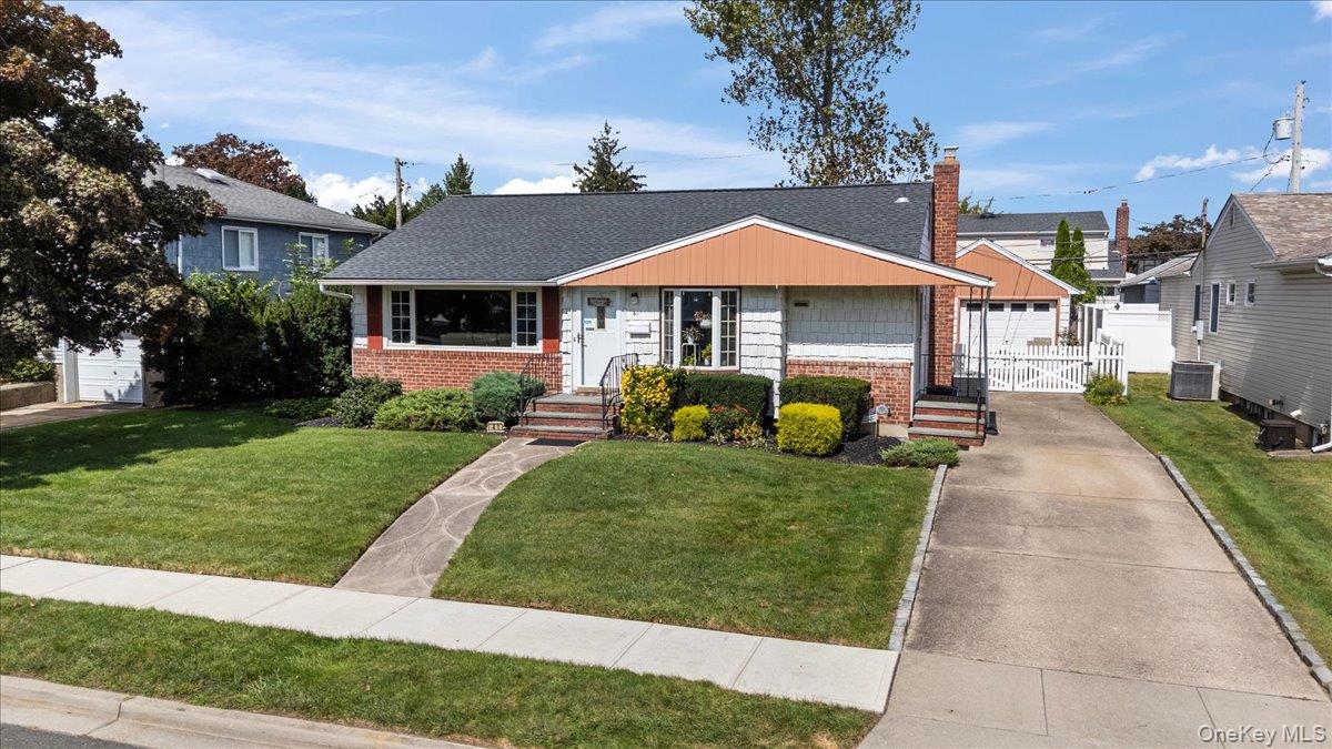41 Cornell Lane Property Photo 1