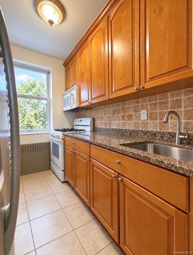 6535 Broadway 6e Property Photo 5