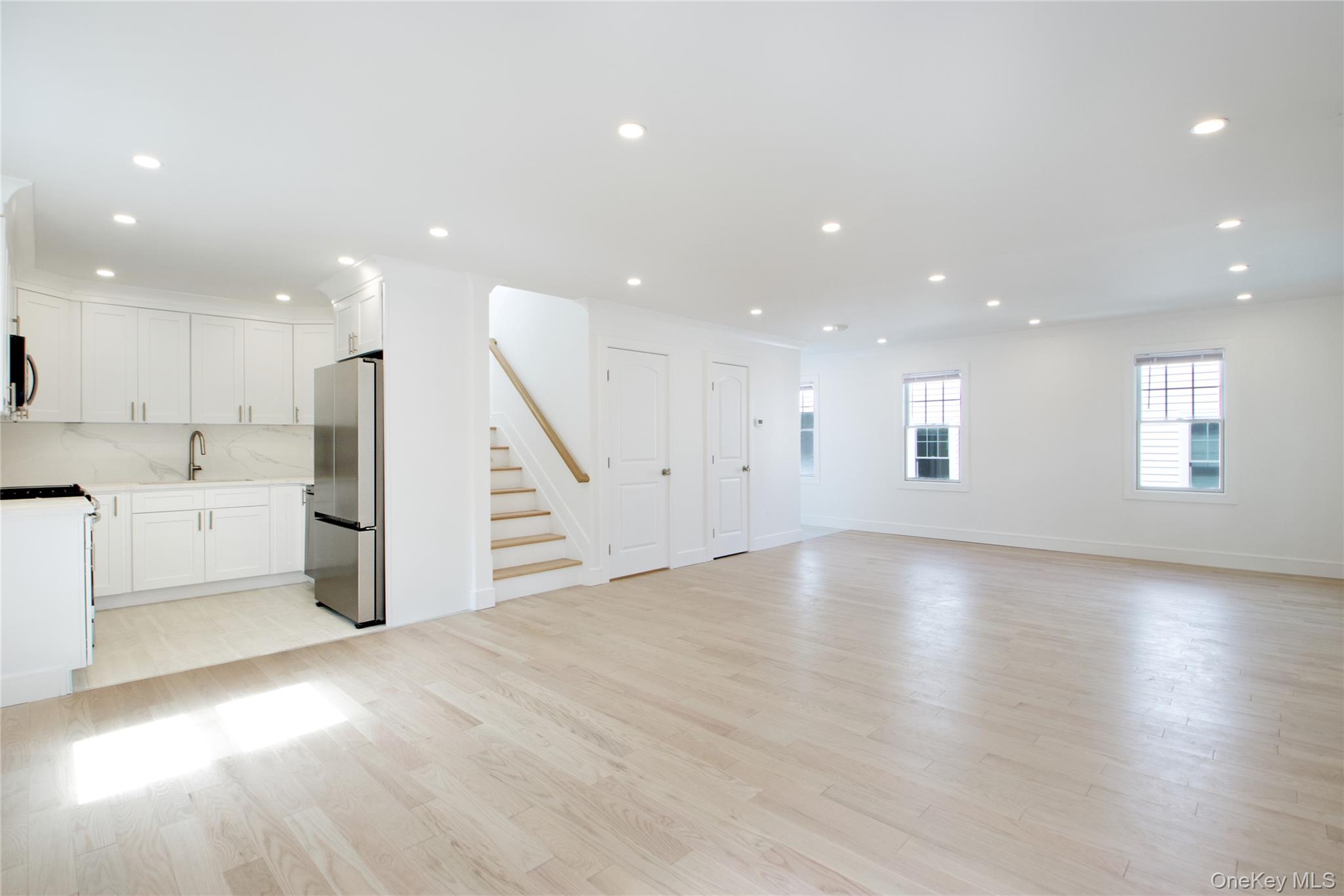 48 N Linwood B Property Photo 4
