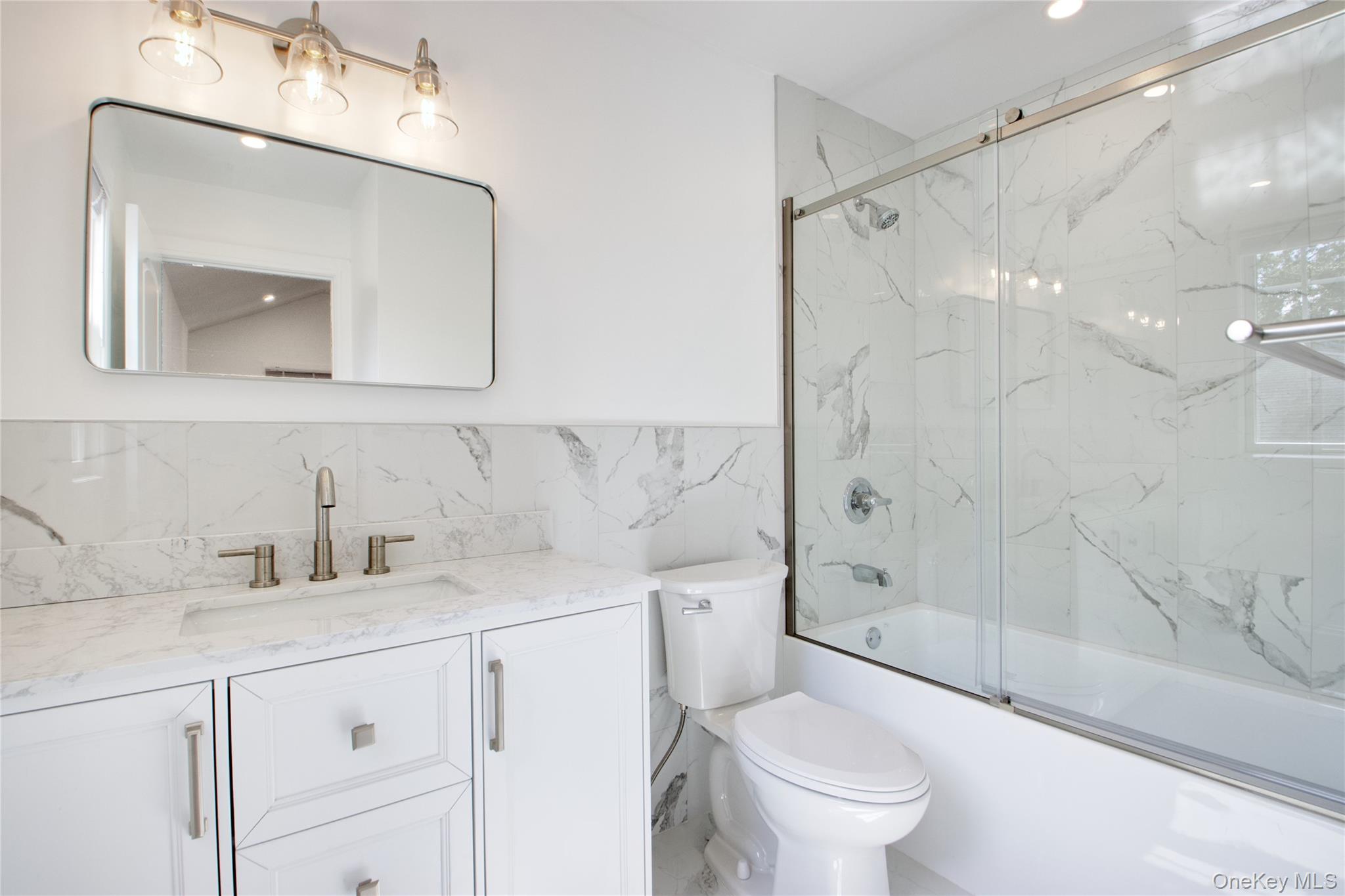 48 N Linwood B Property Photo 11