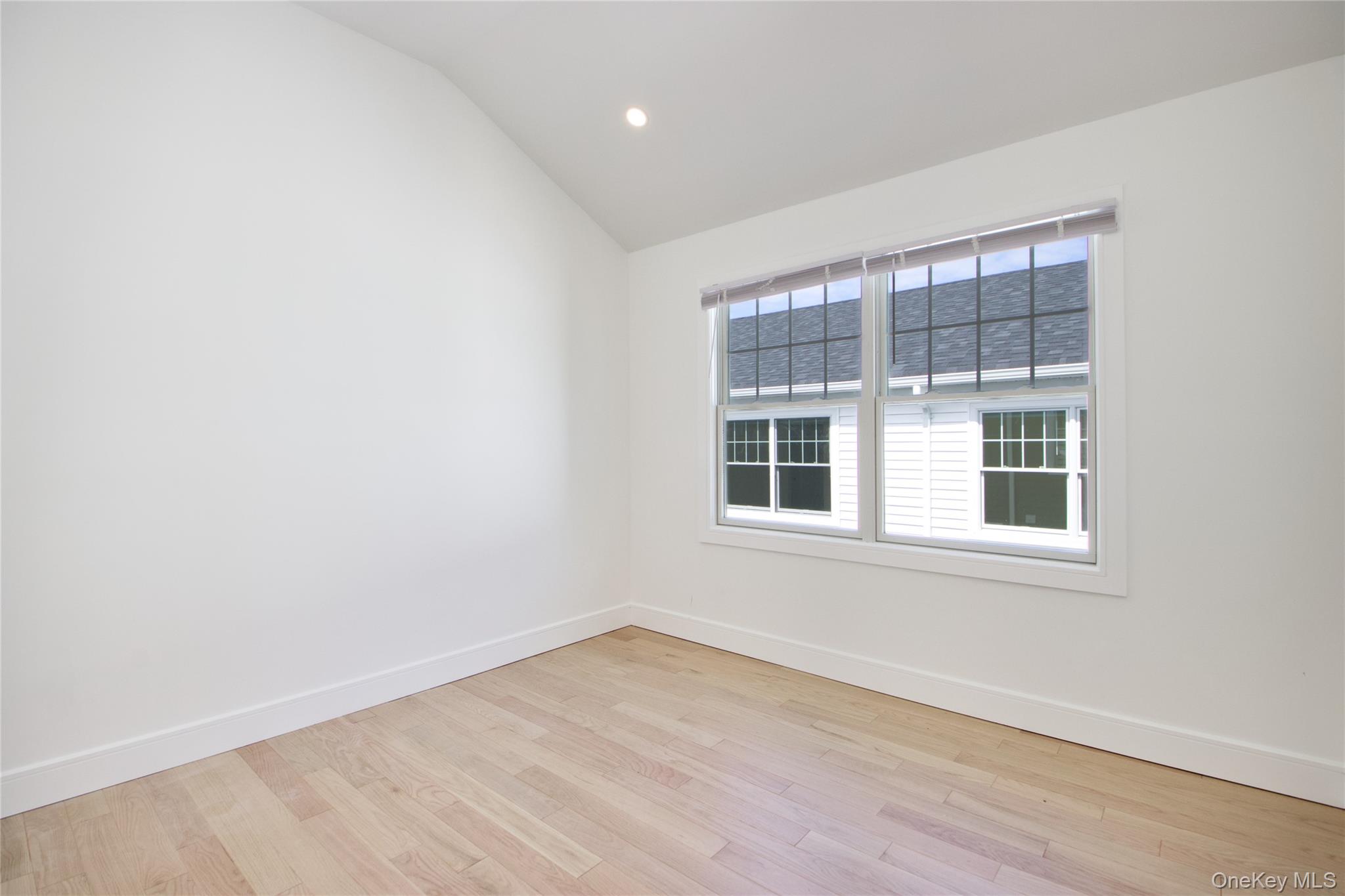 48 N Linwood B Property Photo 12