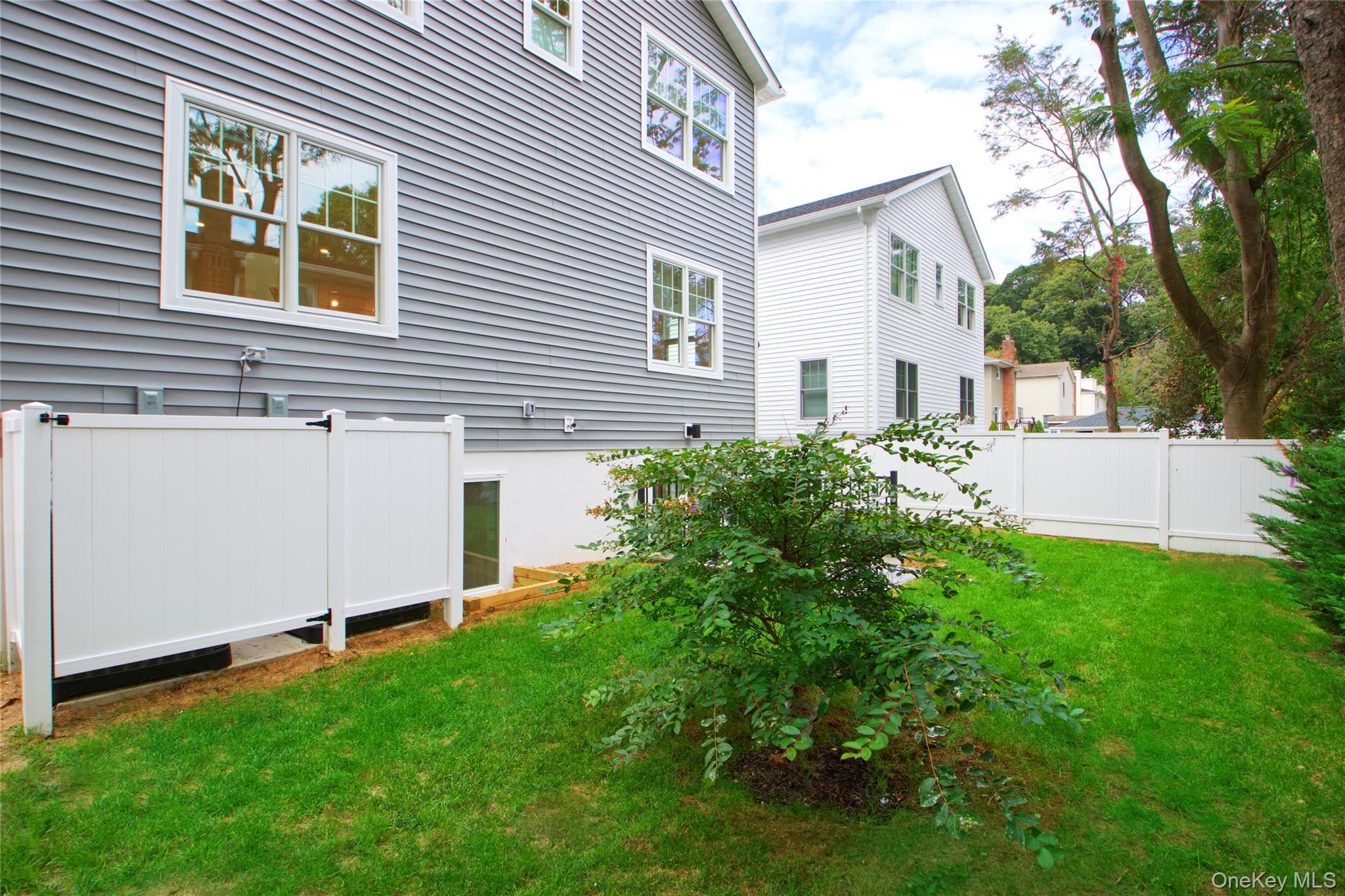 48 N Linwood B Property Photo 22
