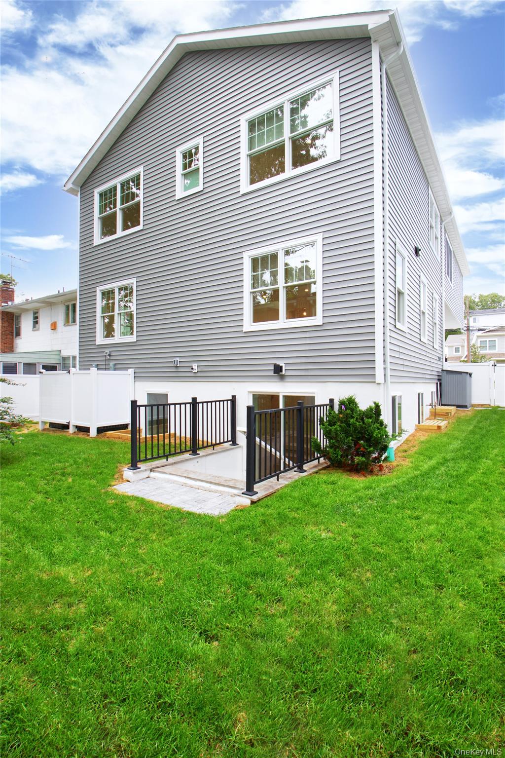 48 N Linwood B Property Photo 24