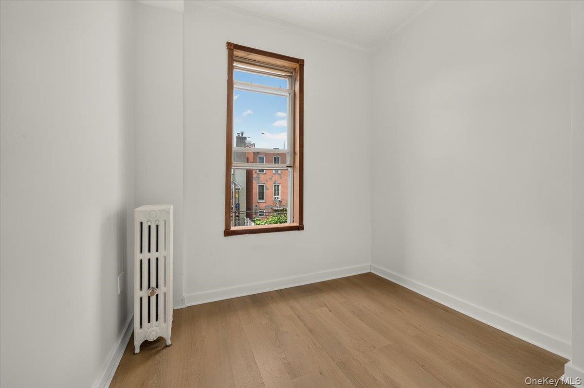 458 Drew Property Photo 2