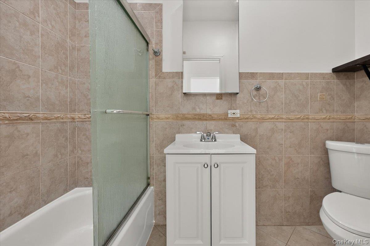 458 Drew Property Photo 4
