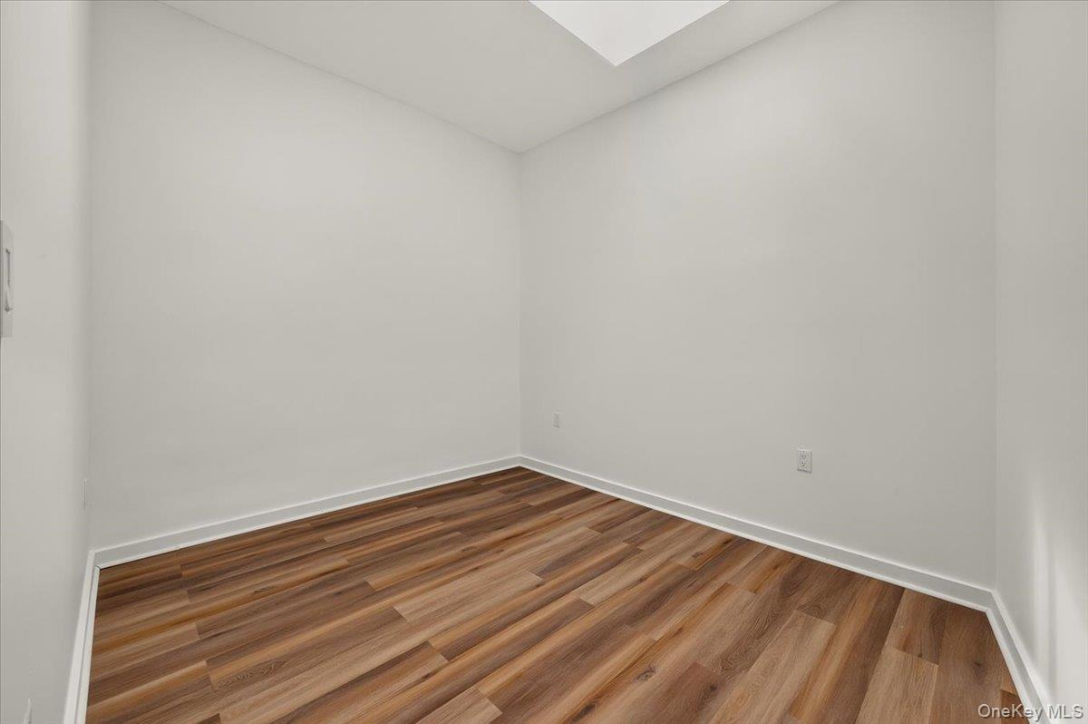 458 Drew Property Photo 2