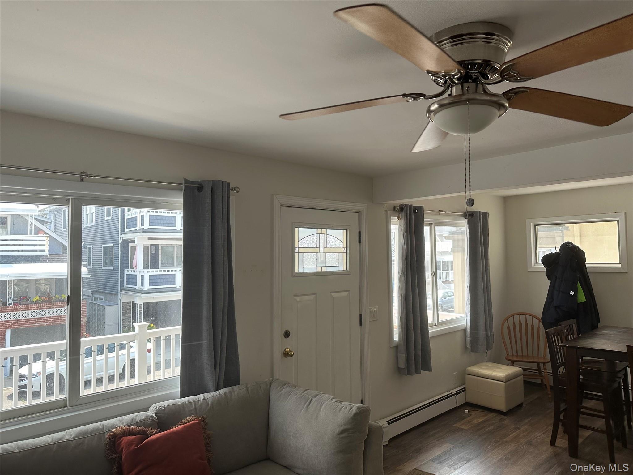 31 Illinois Avenue Lower Property Photo 6