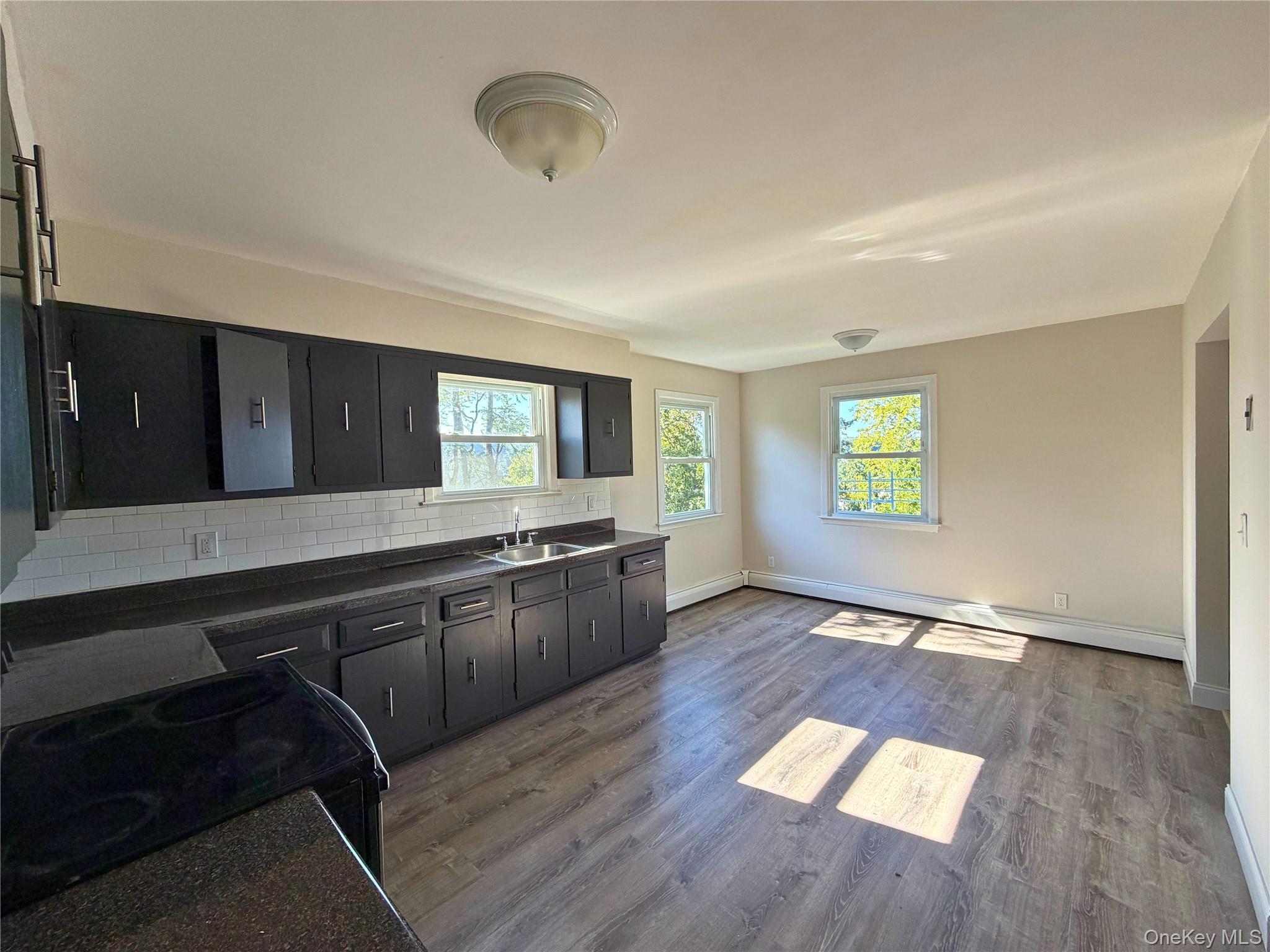 13 Woodrow Avenue 2 Property Photo 5