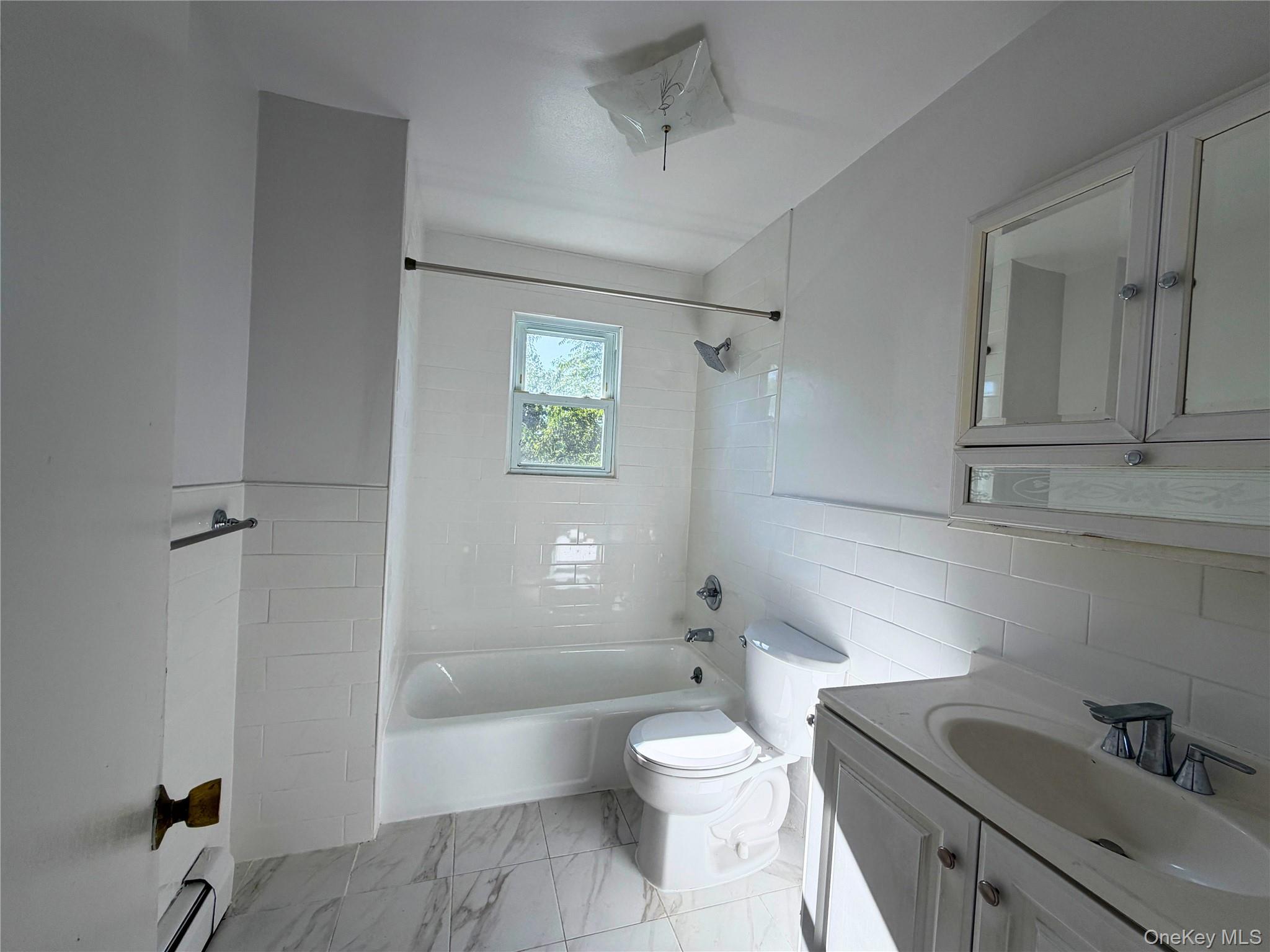 13 Woodrow Avenue 2 Property Photo 9