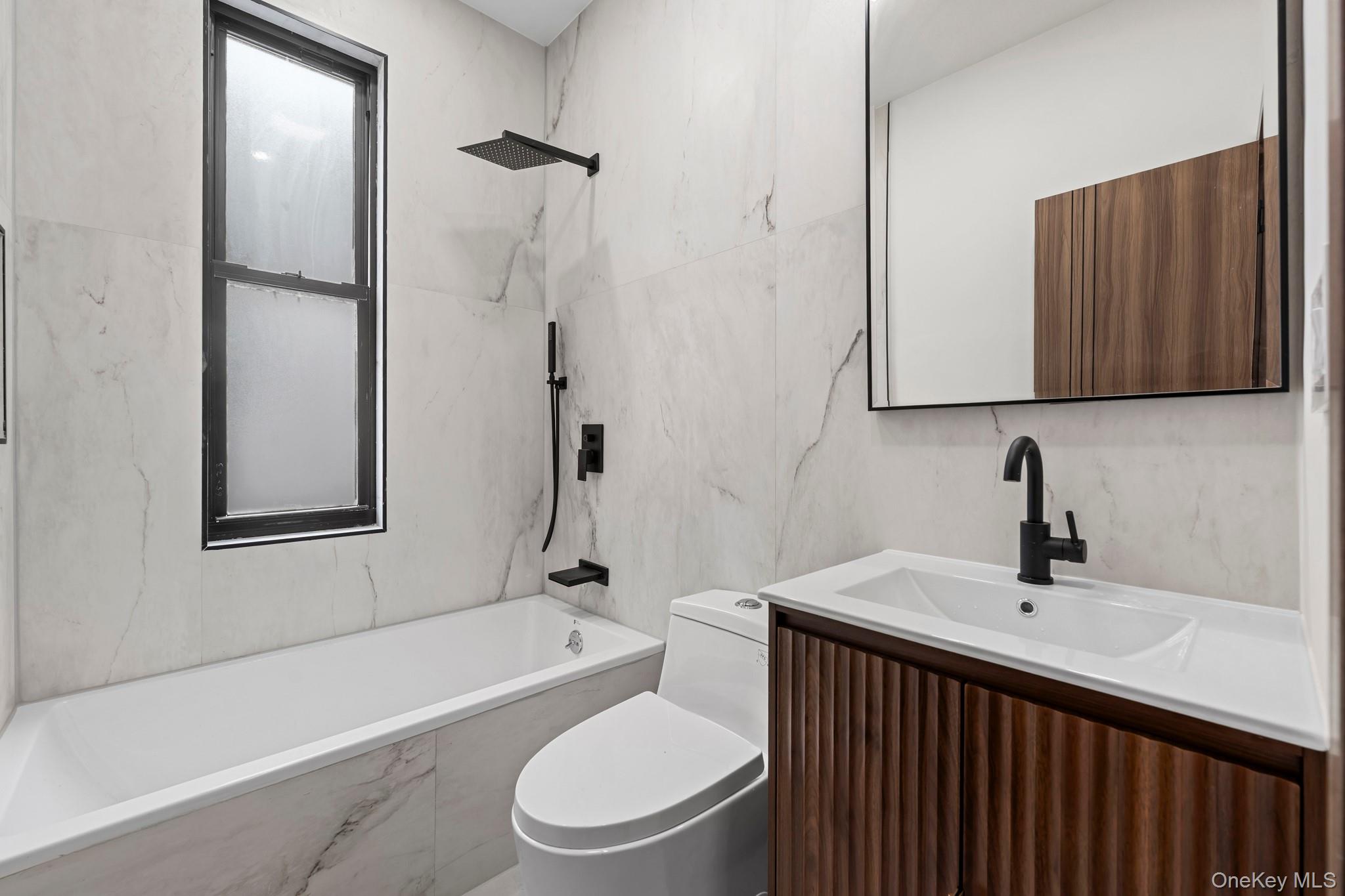 1024 E 226th Street Property Photo 5