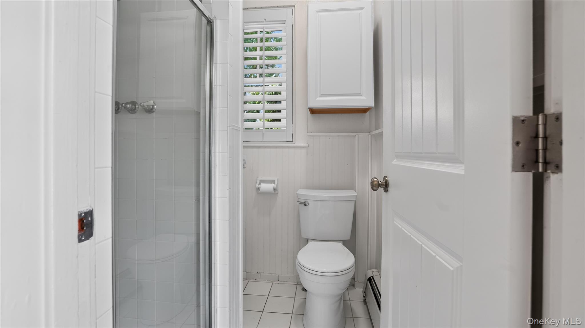 1058 Plandome Road Property Photo 10