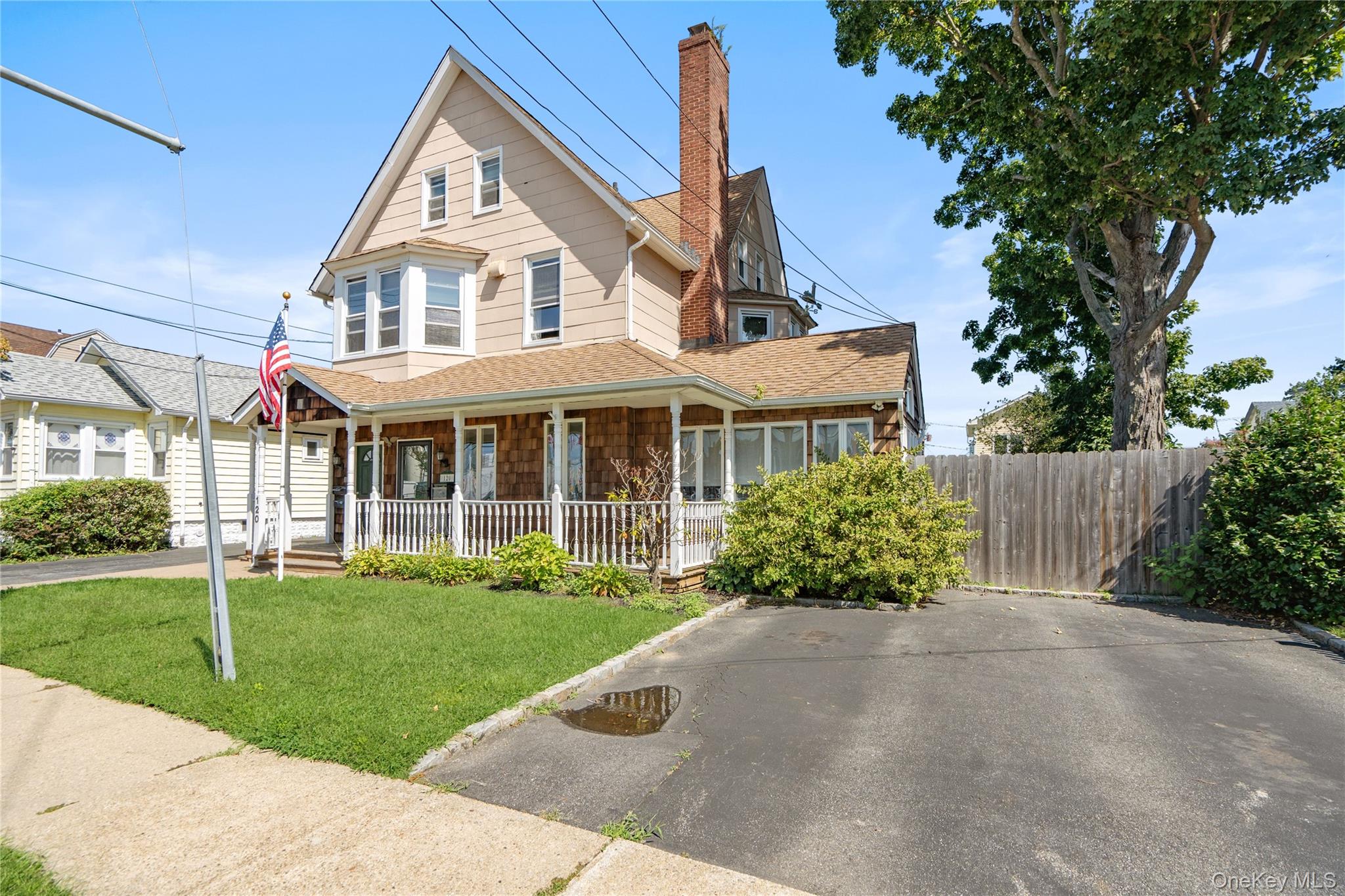 120 S High Street Property Photo 4