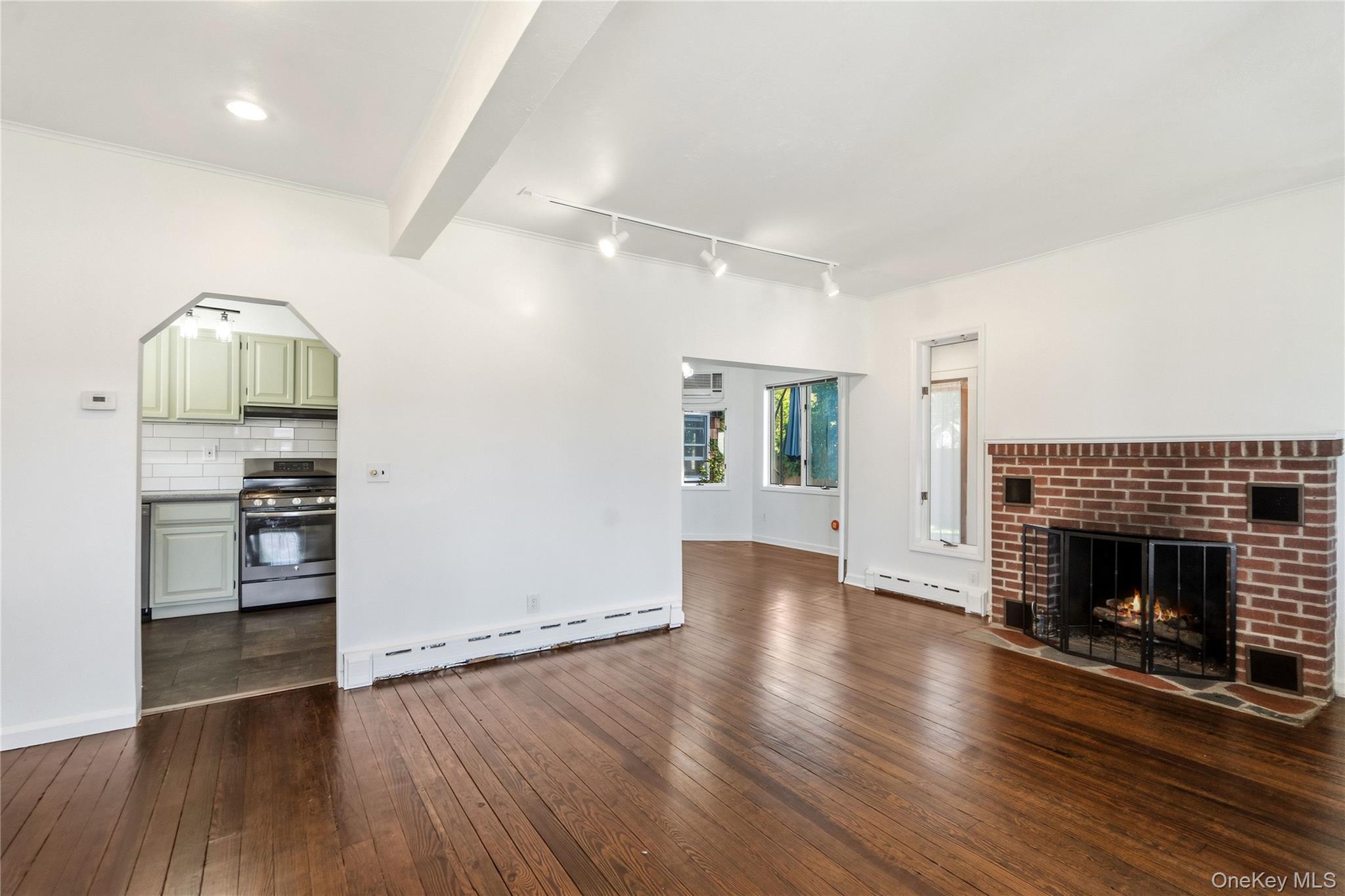 120 S High Street Property Photo 6