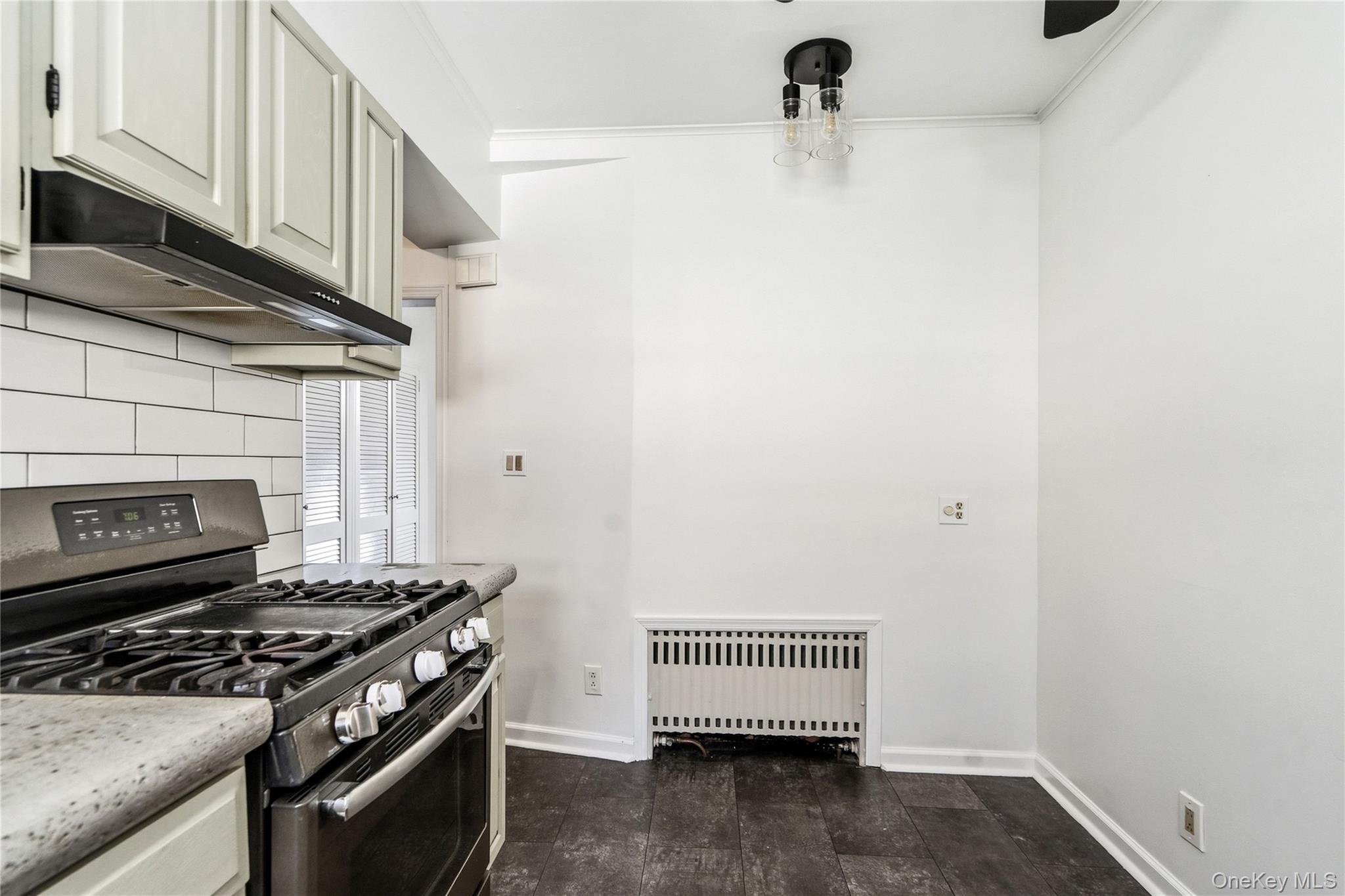 120 S High Street Property Photo 19