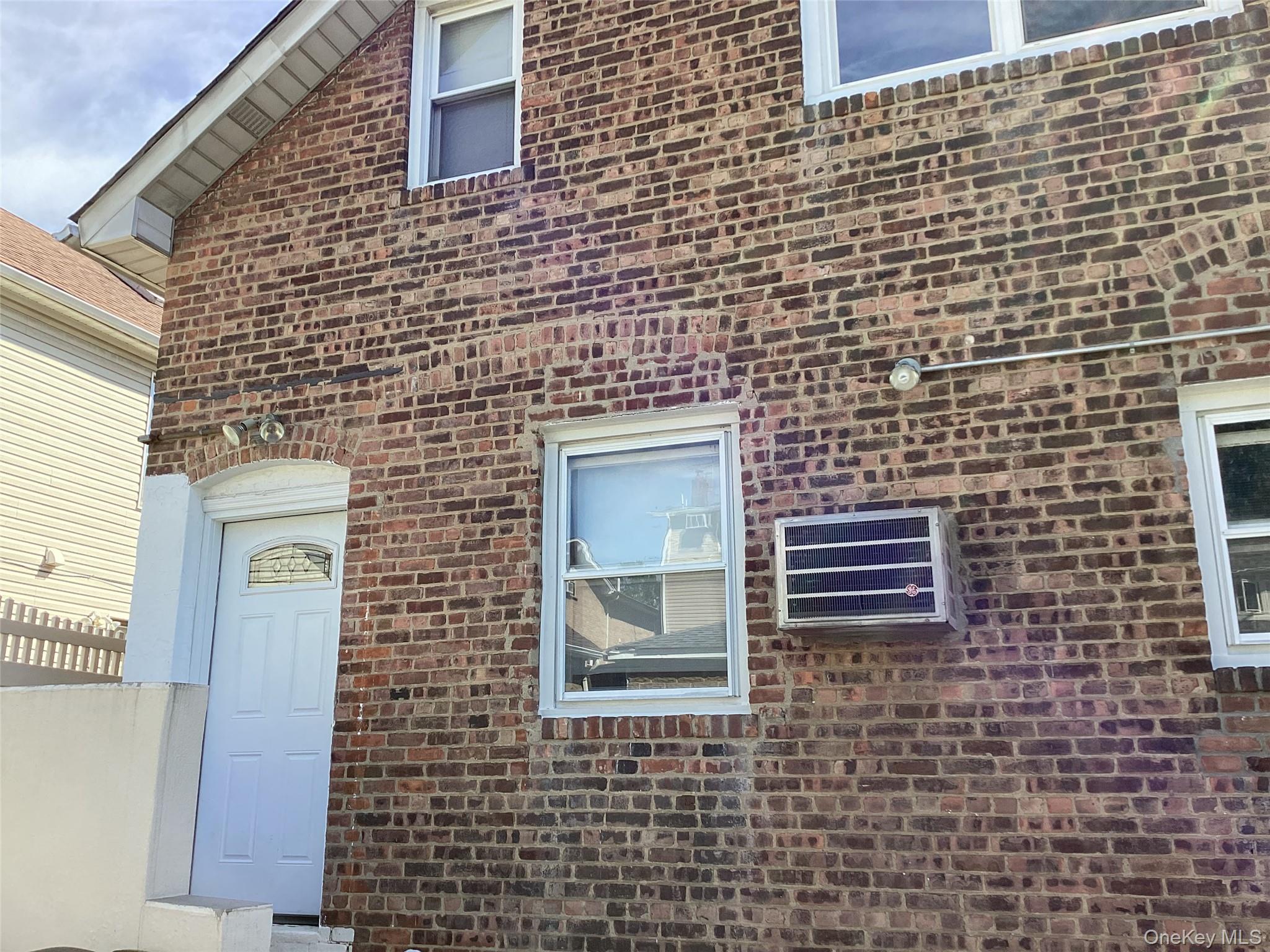6125 185th Street Property Photo 1