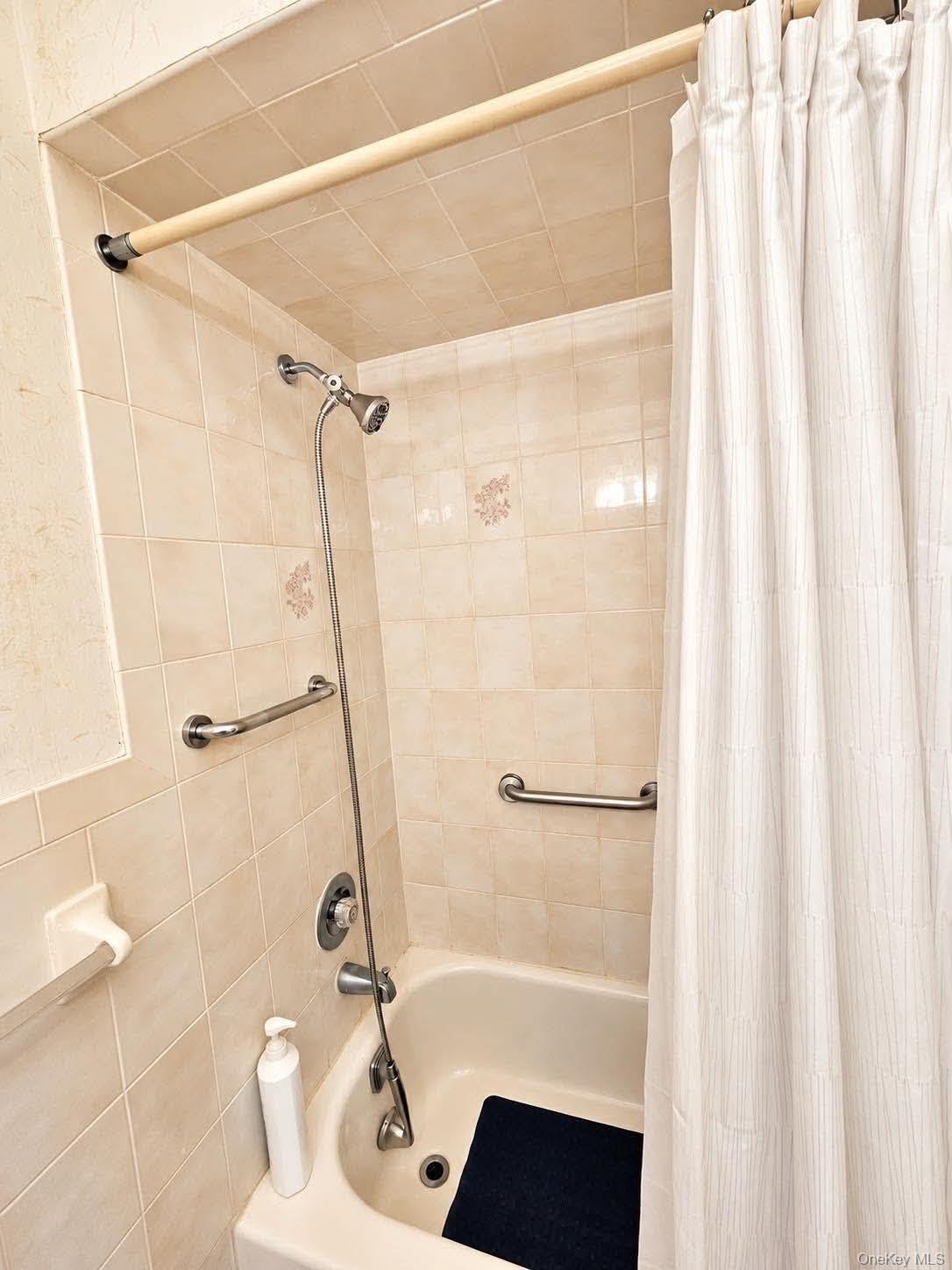 6112 69th Street 2a Property Photo 10