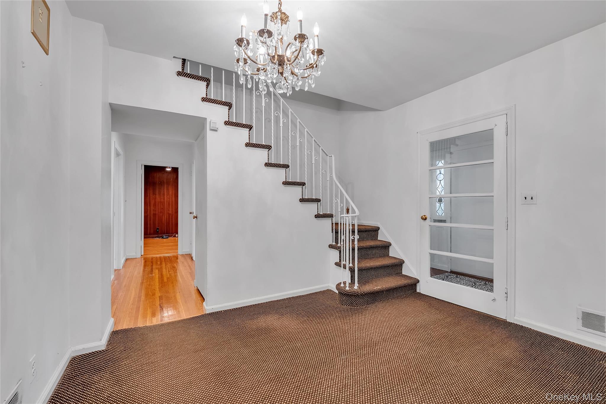 238 Clent Road Property Photo 2