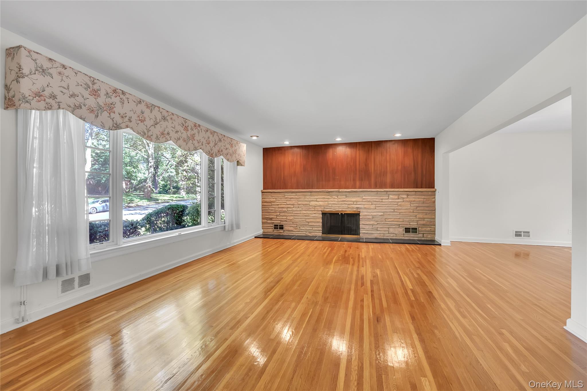 238 Clent Road Property Photo 4