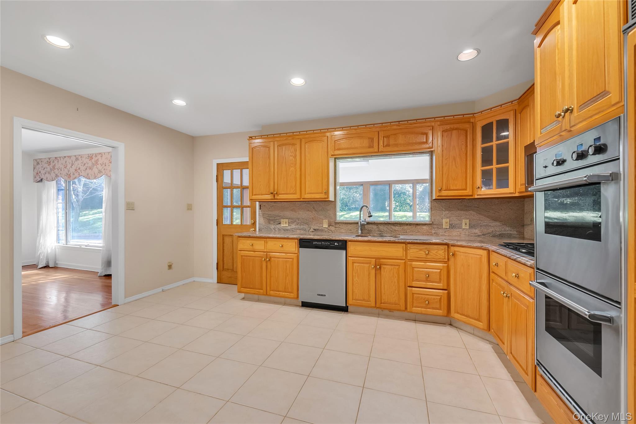 238 Clent Road Property Photo 7