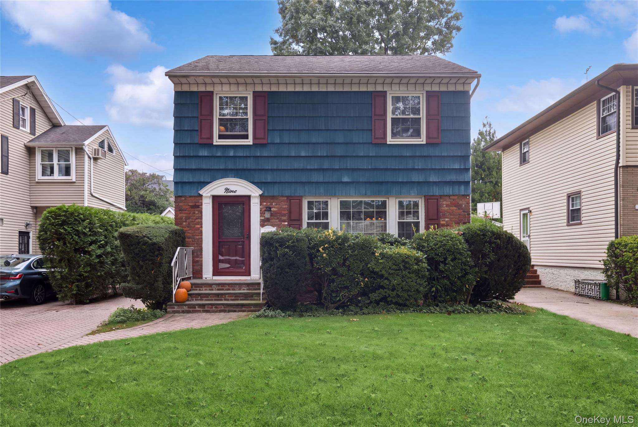 9 Monroe Street Property Photo 1
