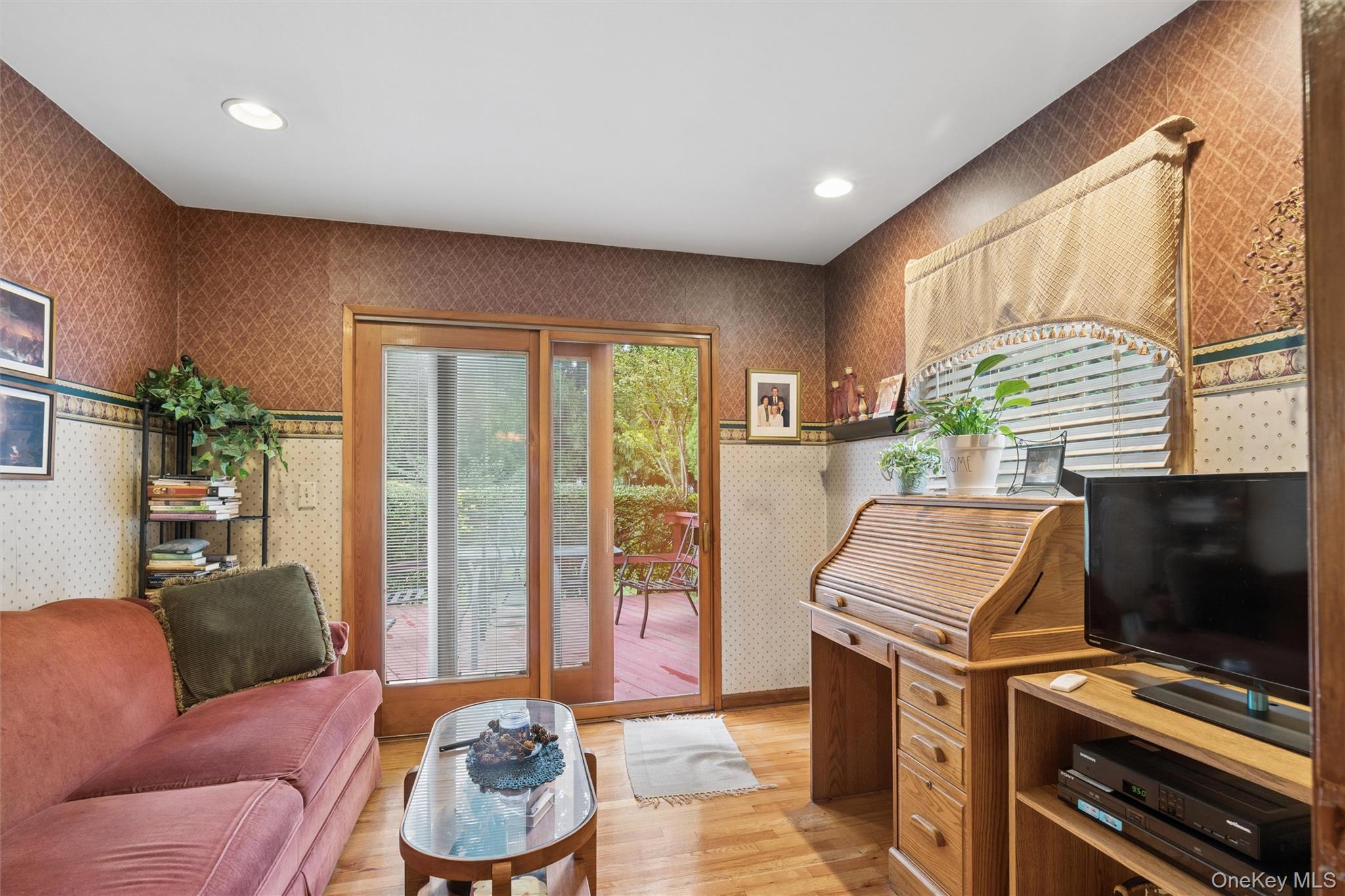 9 Monroe Street Property Photo 10