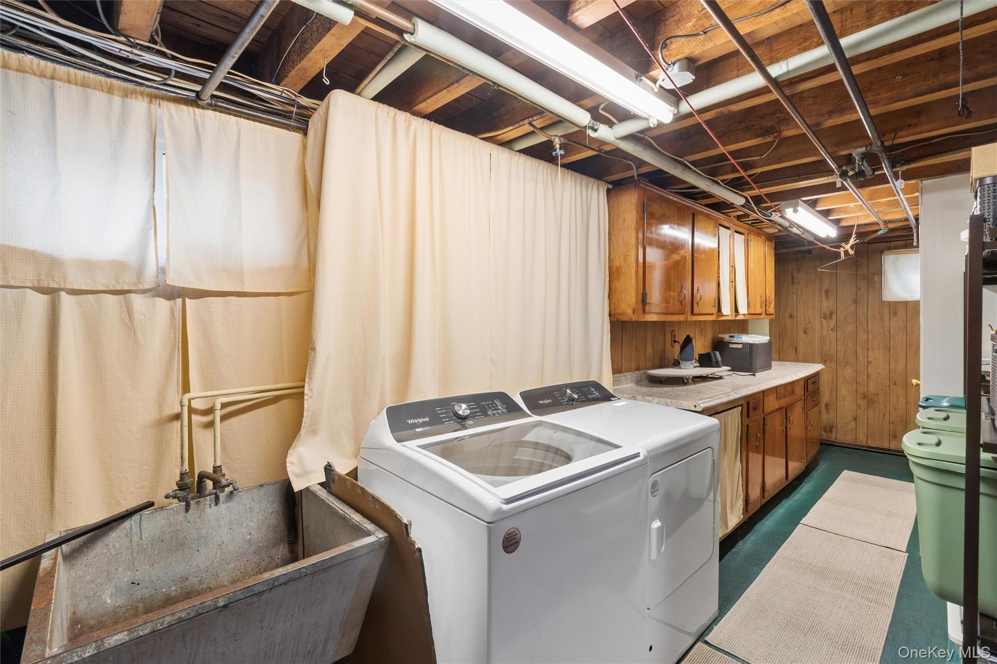 9 Monroe Street Property Photo 18