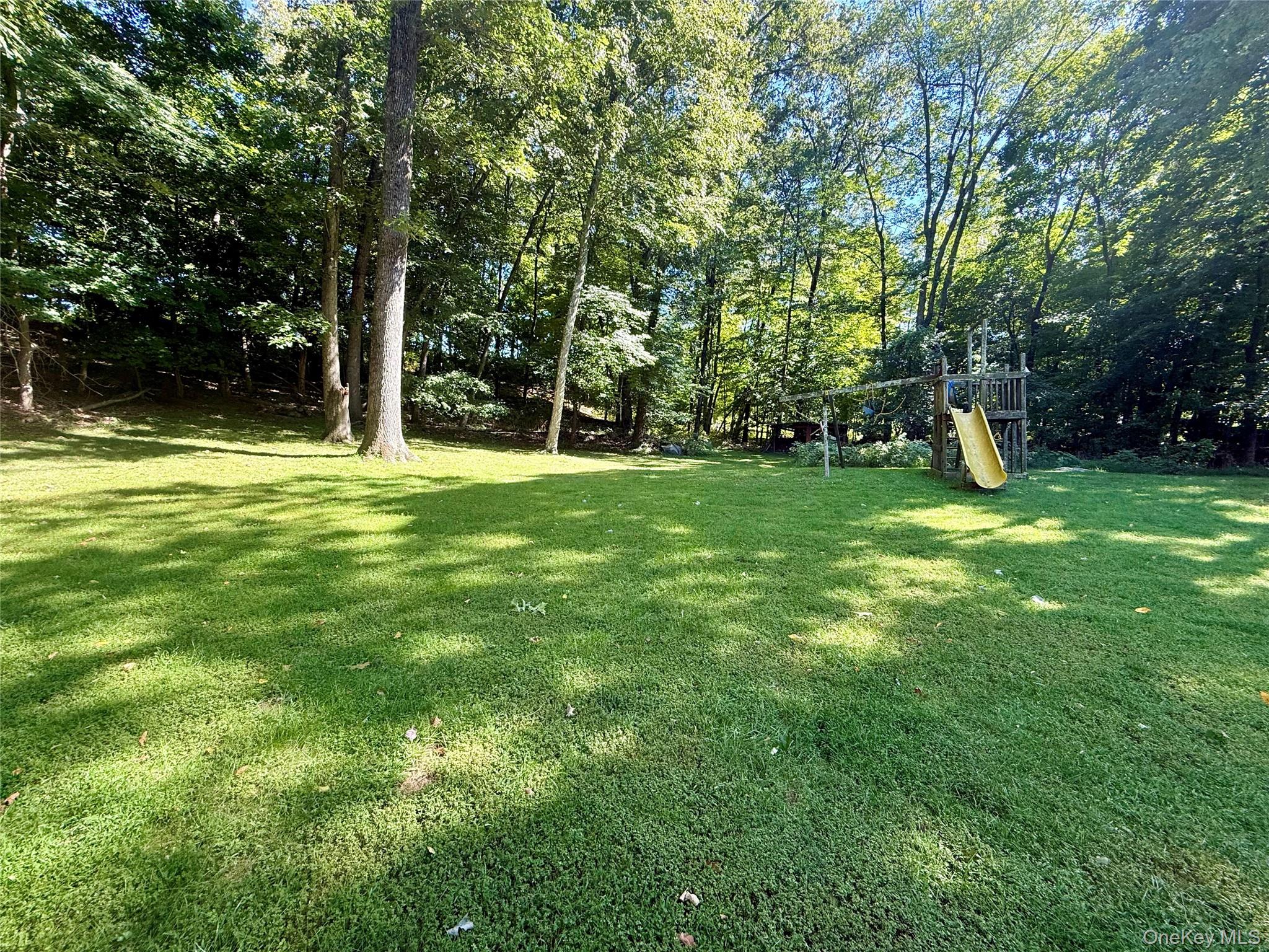 23 Cliffside Lane Property Photo 4