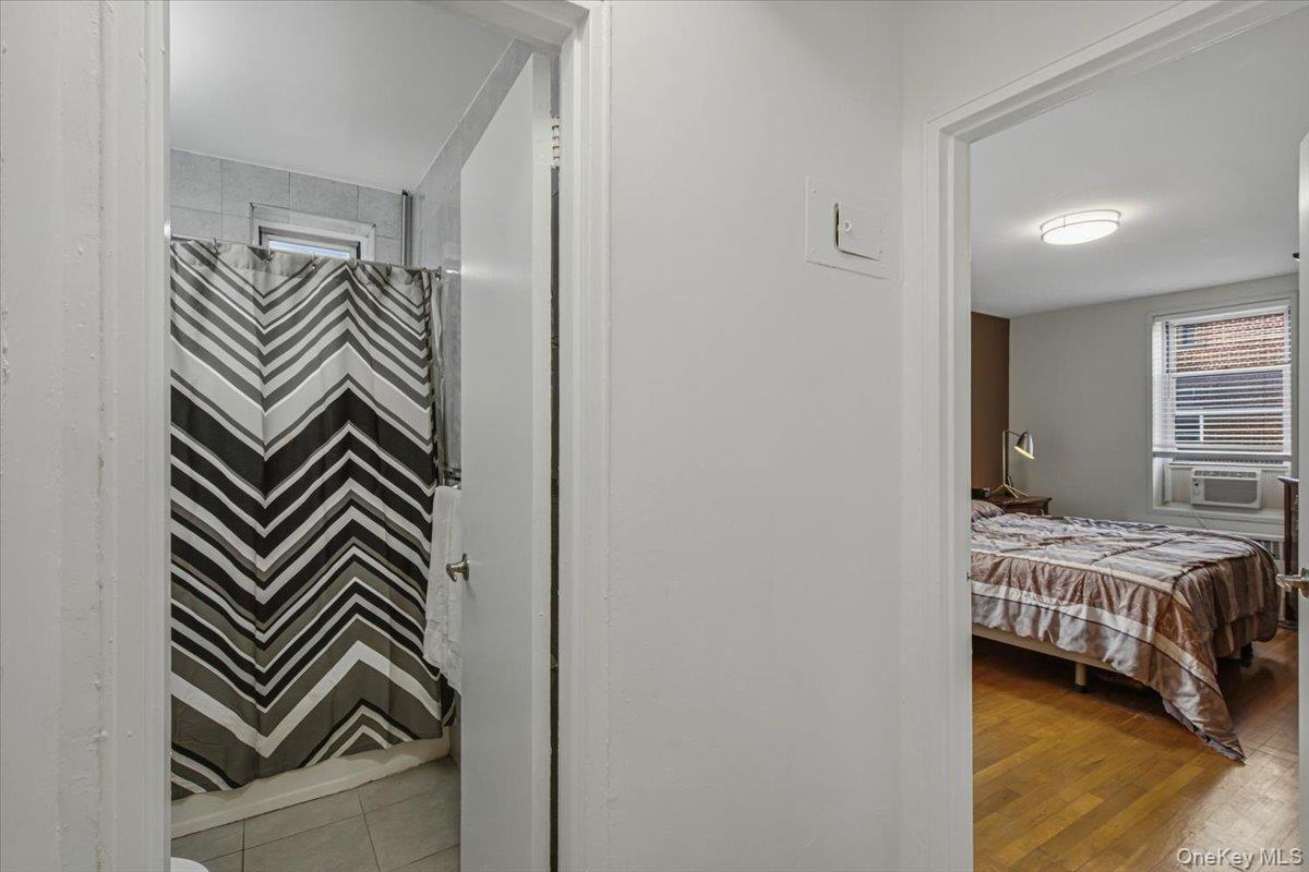 2107 Wallace Ave Wallace 6a Property Photo 8