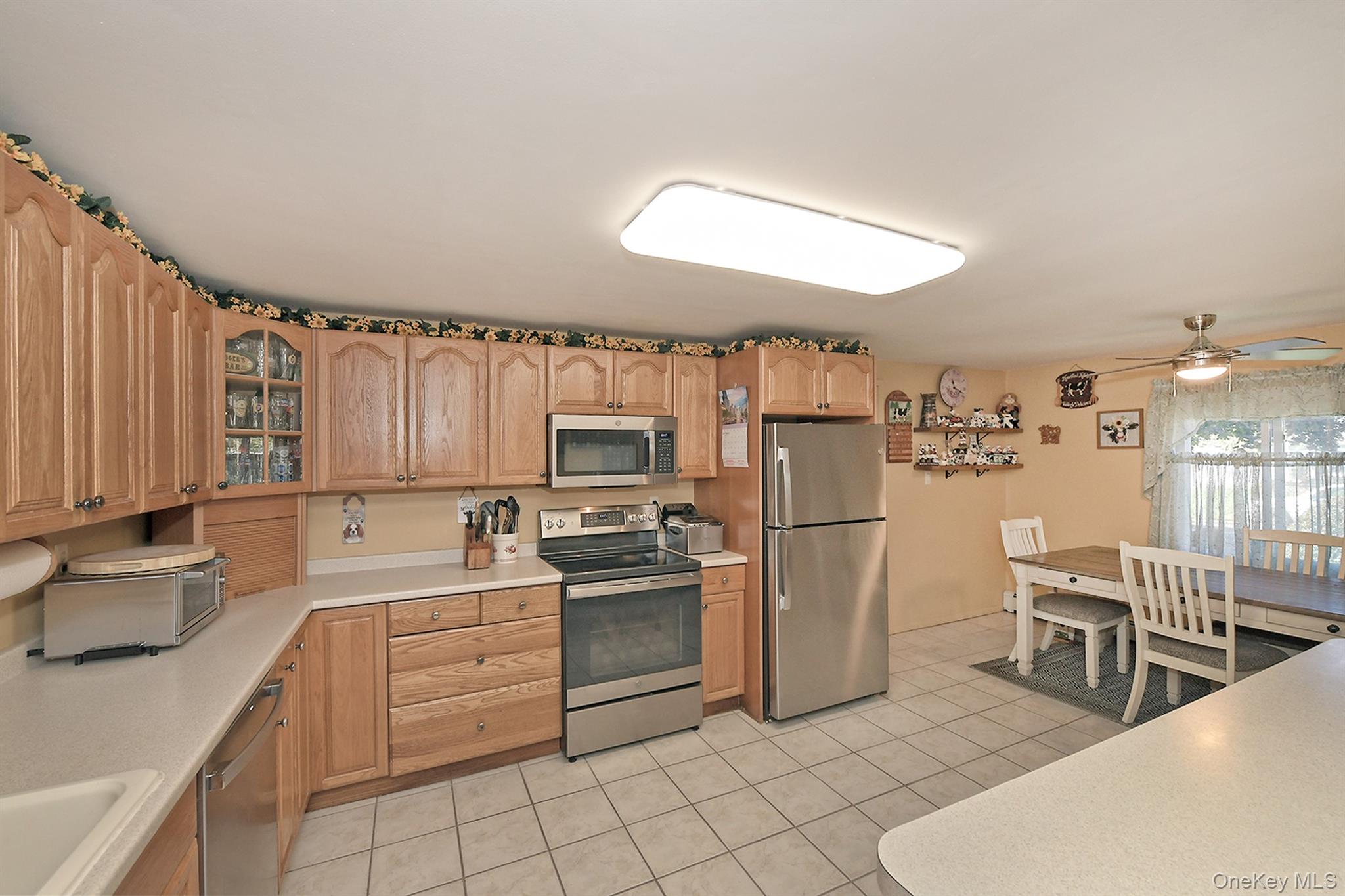 11 Crooked Pine Drive Property Photo 6