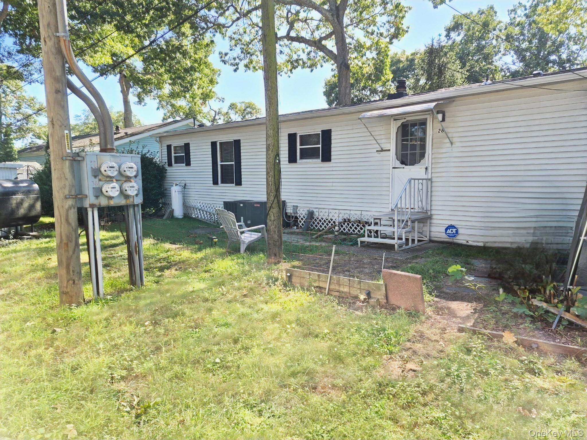 37-28 Hubbard Avenue Property Photo 29