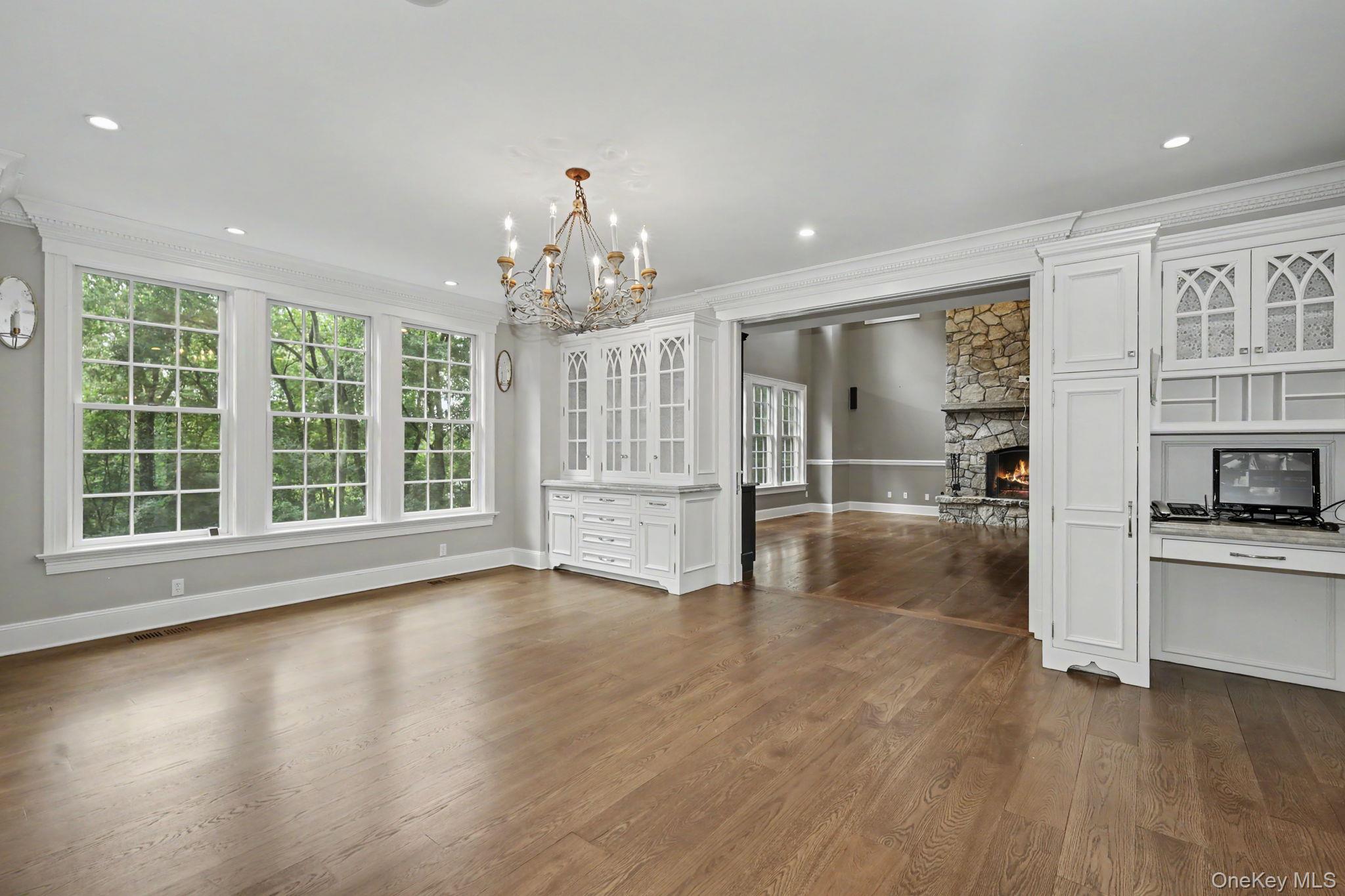 386 Westover Road Property Photo 11