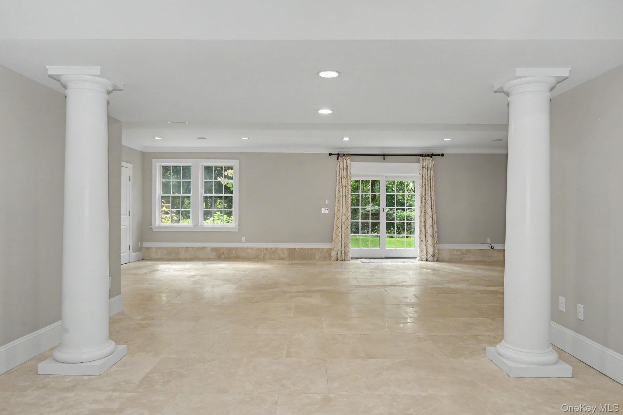 386 Westover Road Property Photo 35