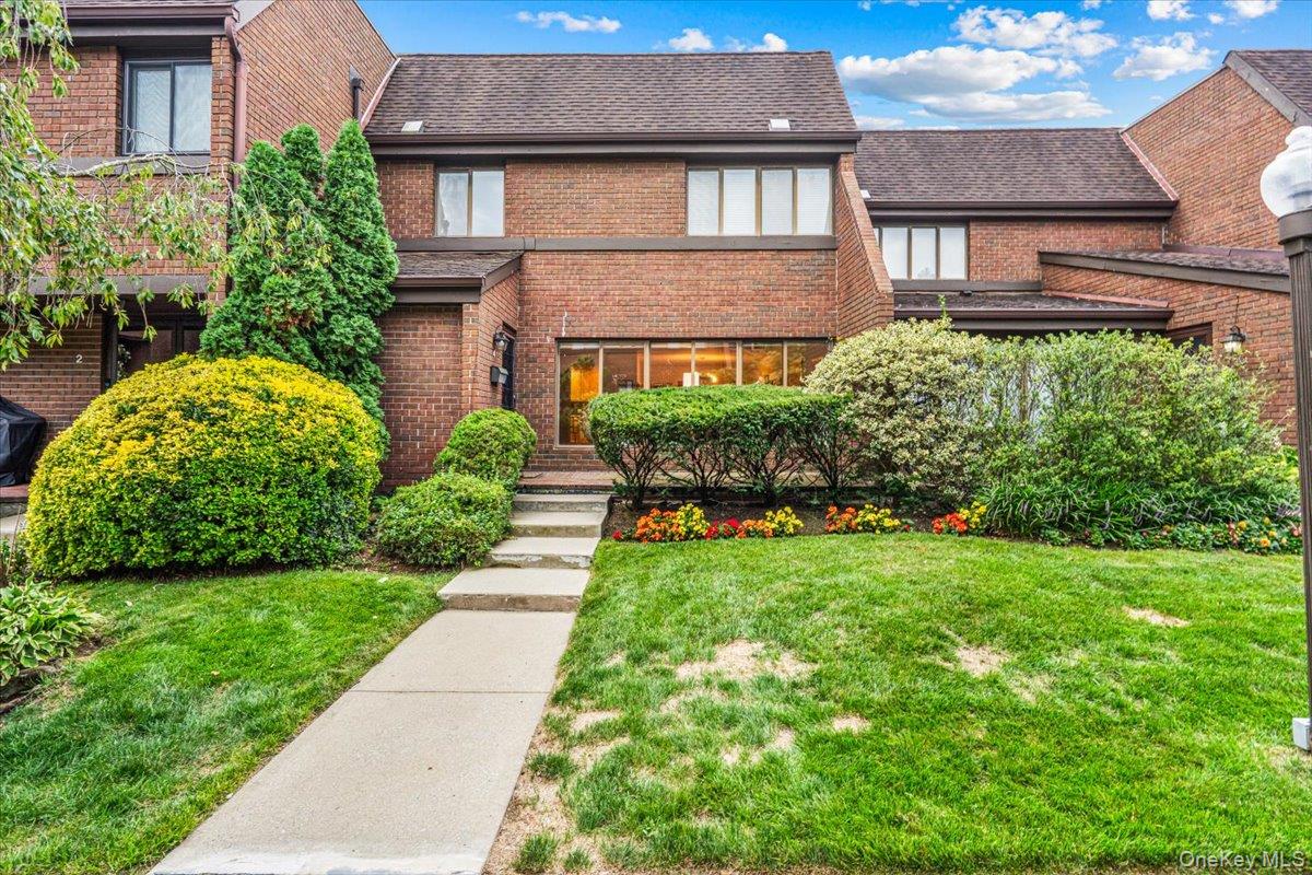 4 Spring Hollow Property Photo 1