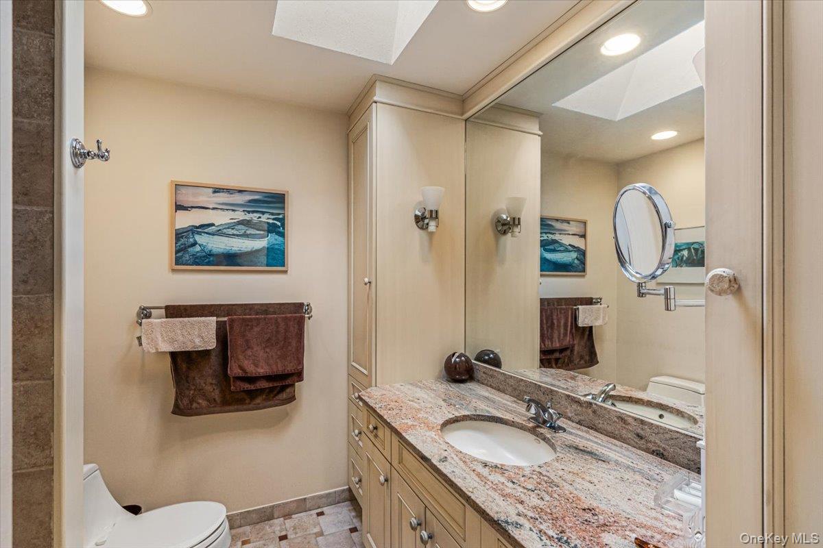 4 Spring Hollow Property Photo 10