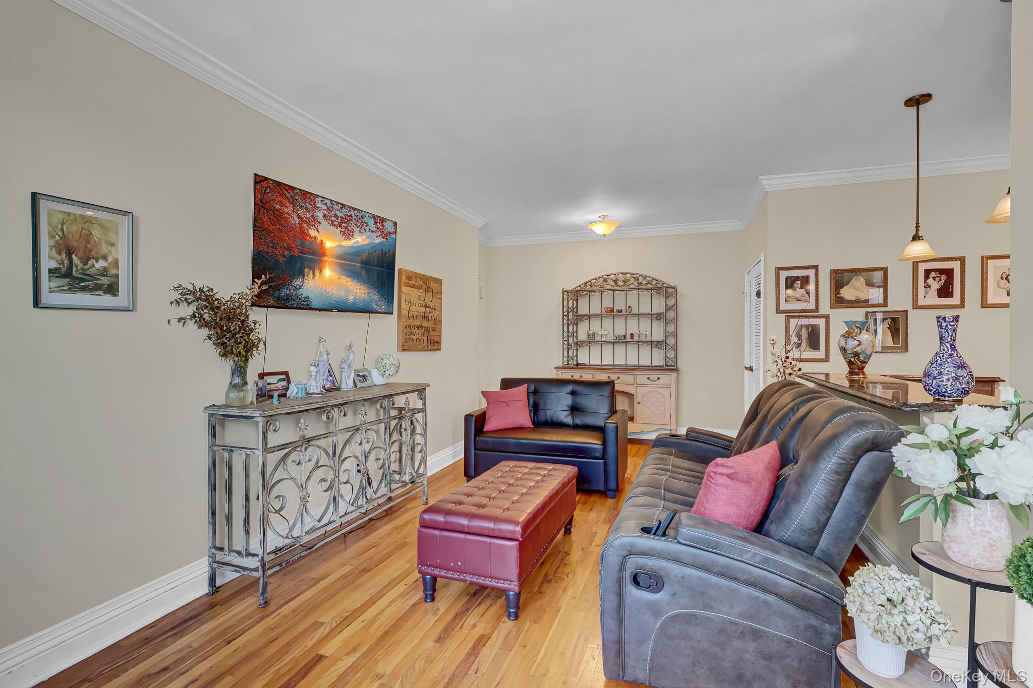 111 7th Street 304 Property Photo 8