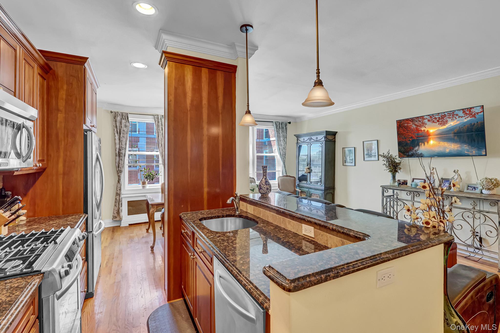 111 7th Street 304 Property Photo 13