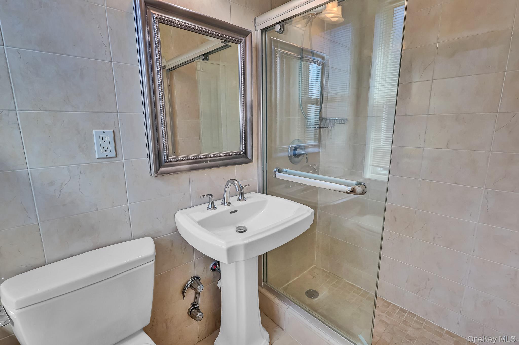 111 7th Street 304 Property Photo 20