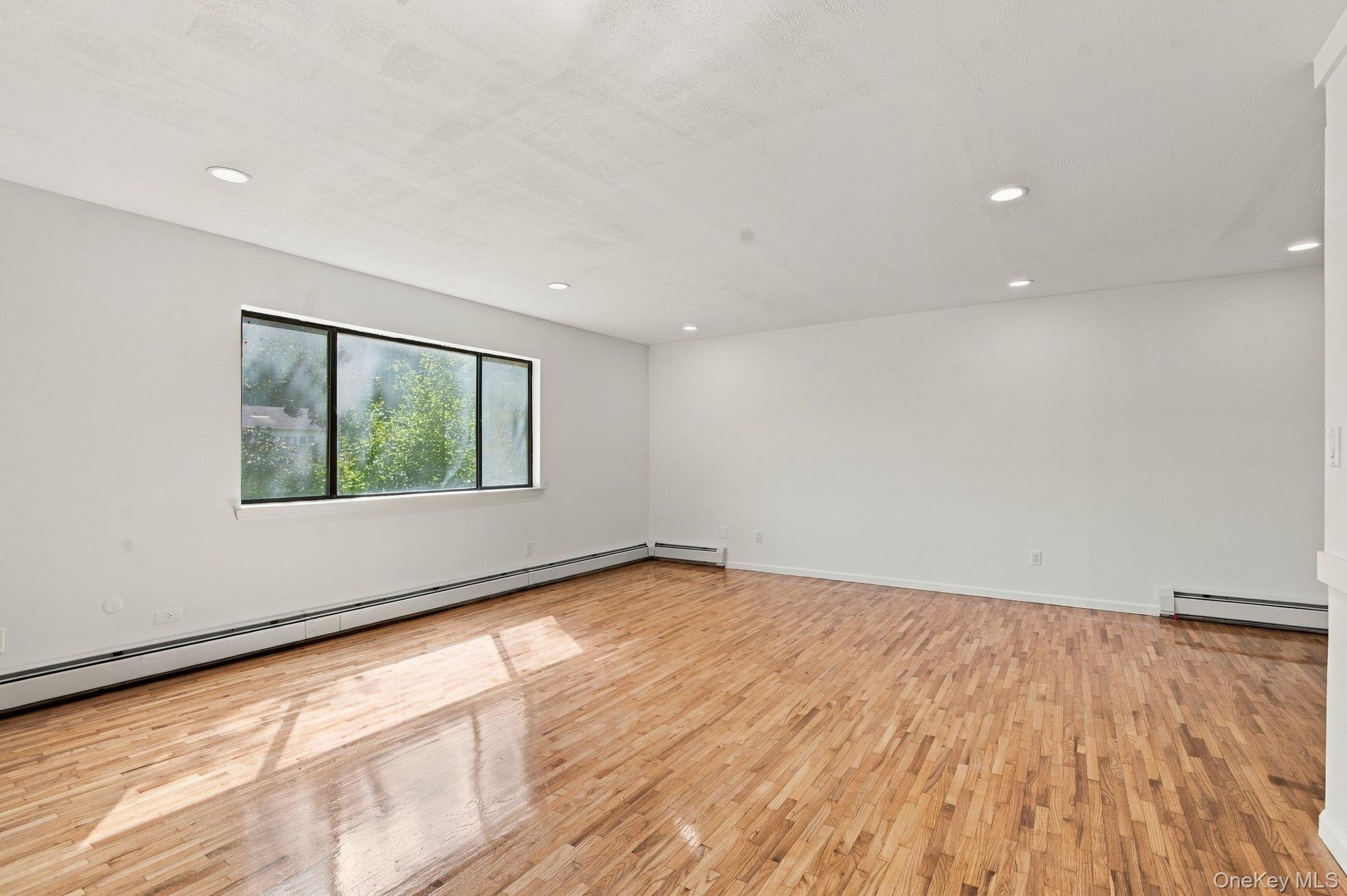 12 Westminster Drive Property Photo 3