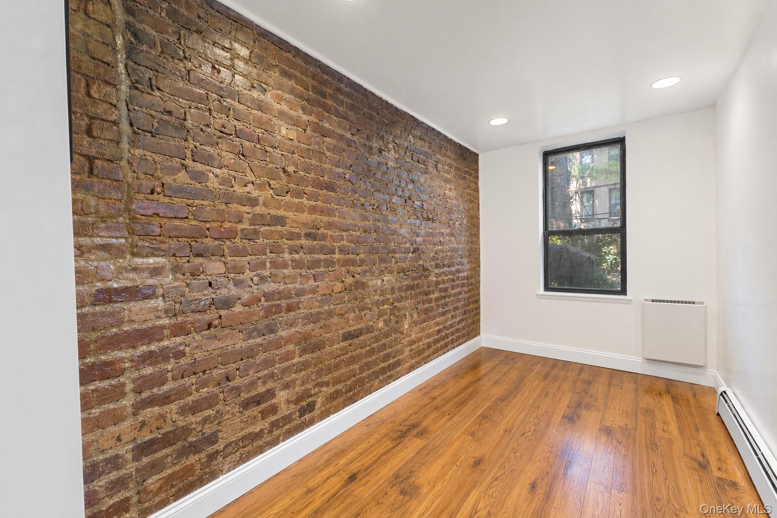 887 Lafayette Avenue Property Photo 5