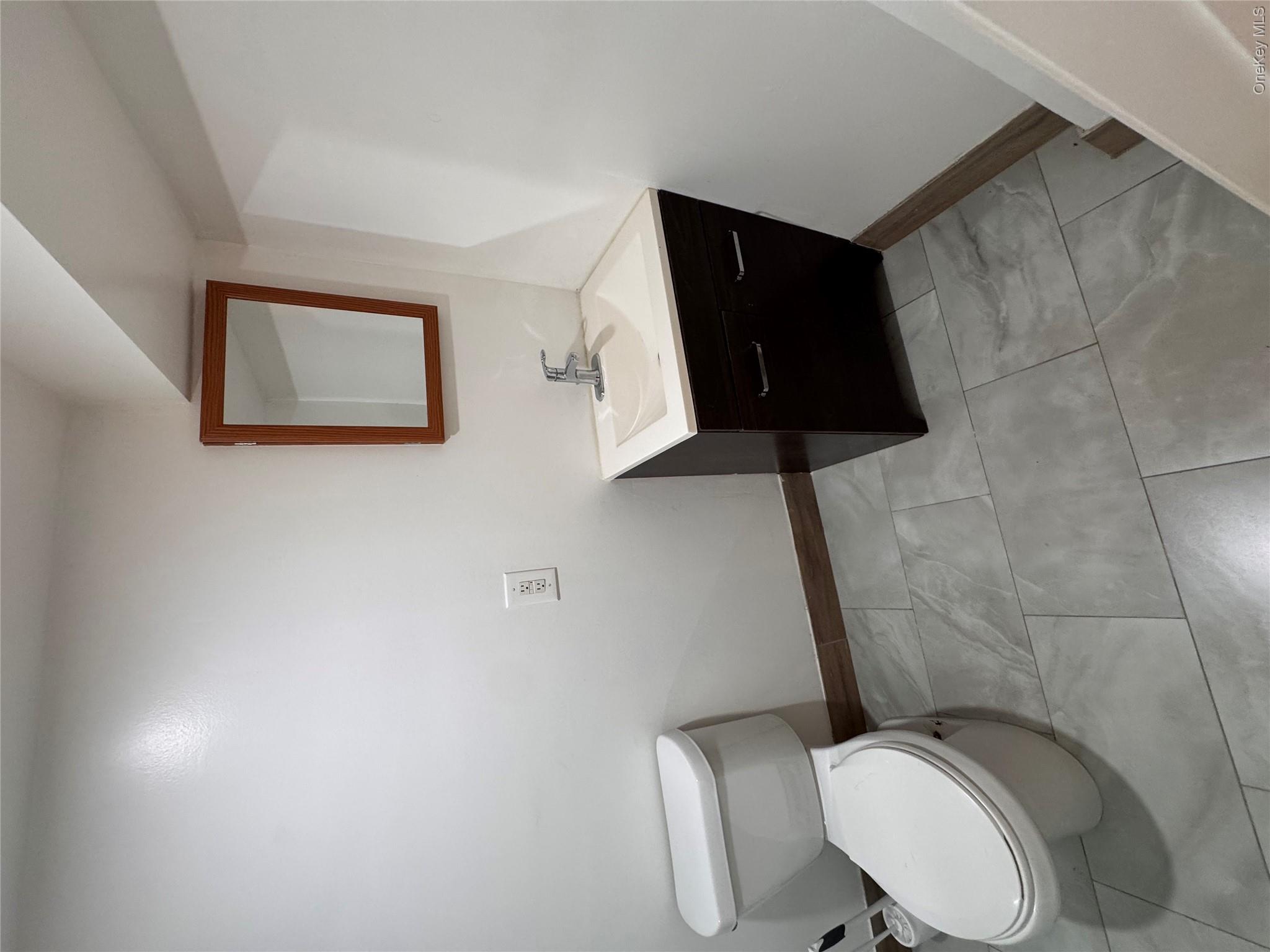 887 Lafayette Avenue Property Photo 14