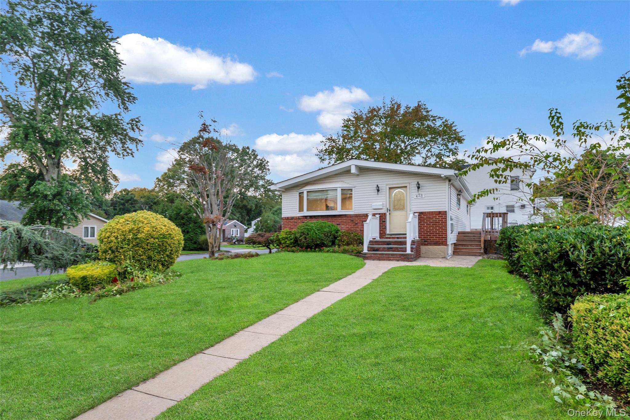 423 Westview Avenue Property Photo 2