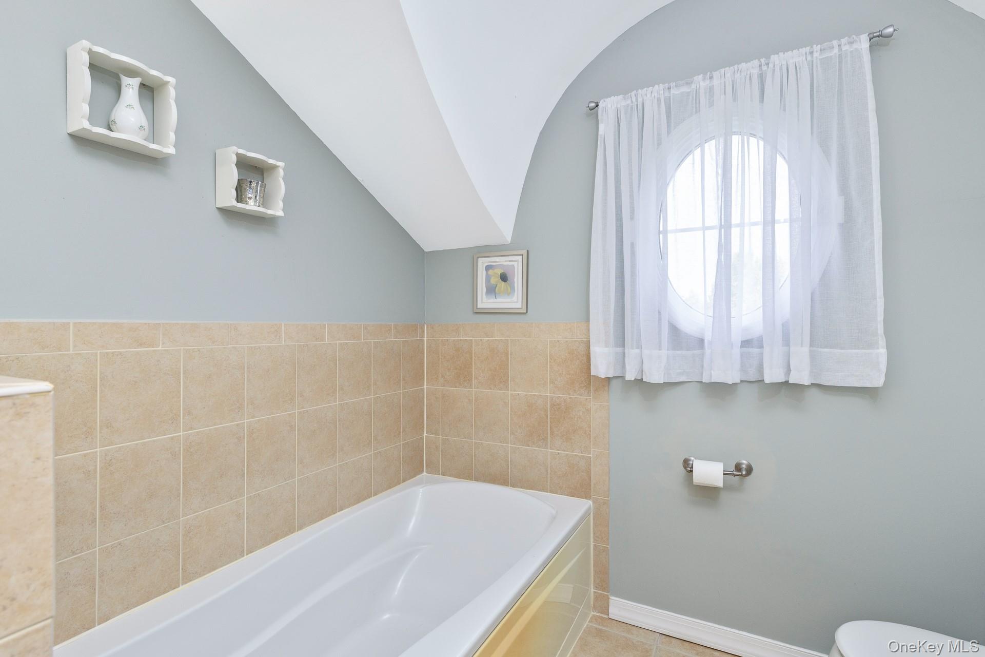 143 Paddington Circle Property Photo 18