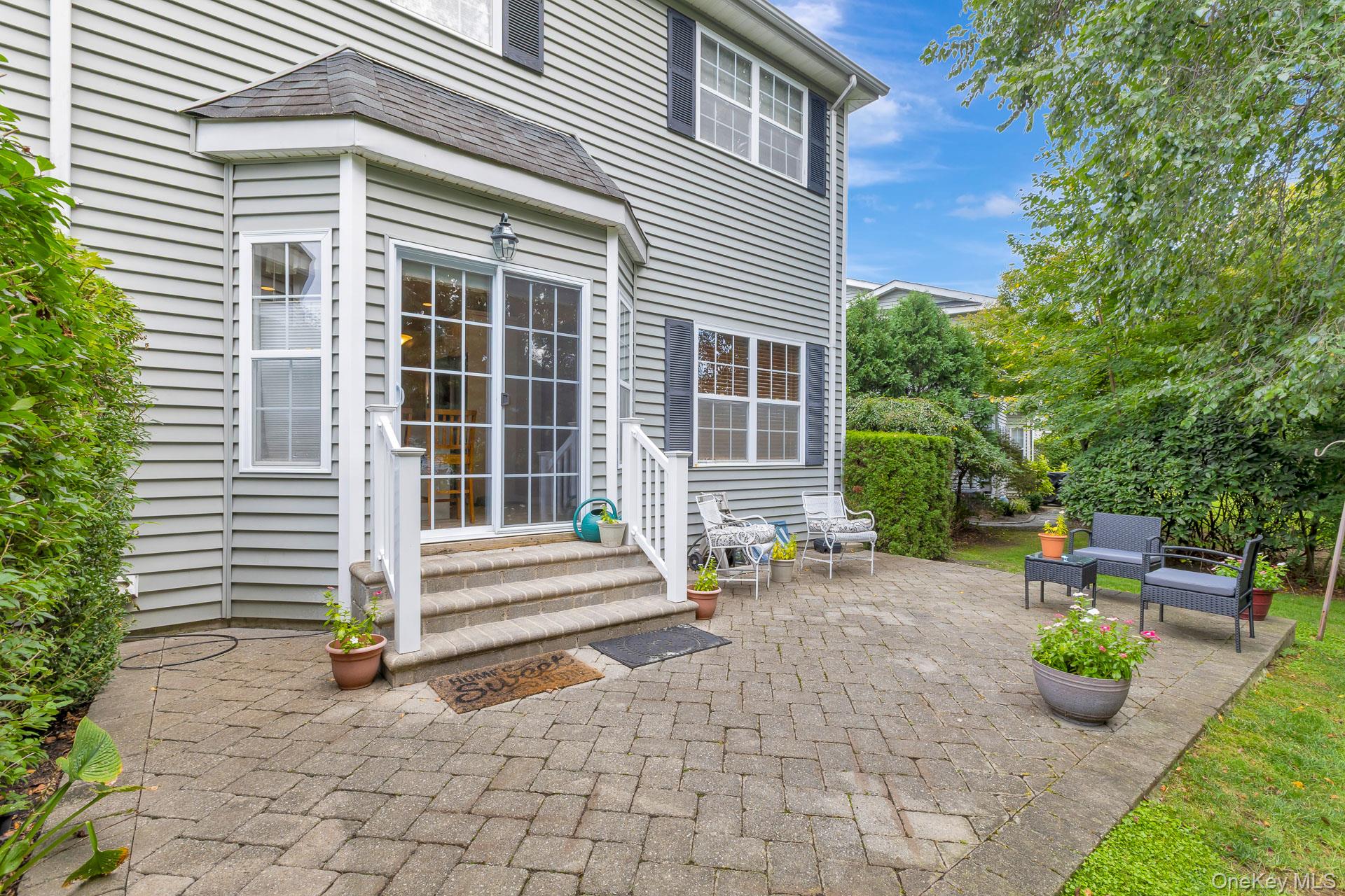 143 Paddington Circle Property Photo 23