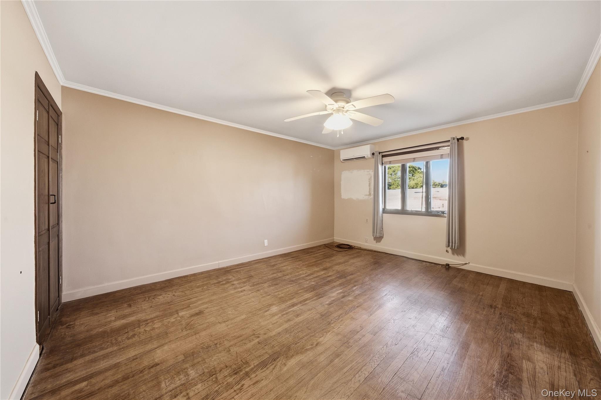 61-17 81st Street Property Photo 9