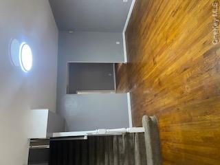 1181 E 223rd Street Property Photo 25