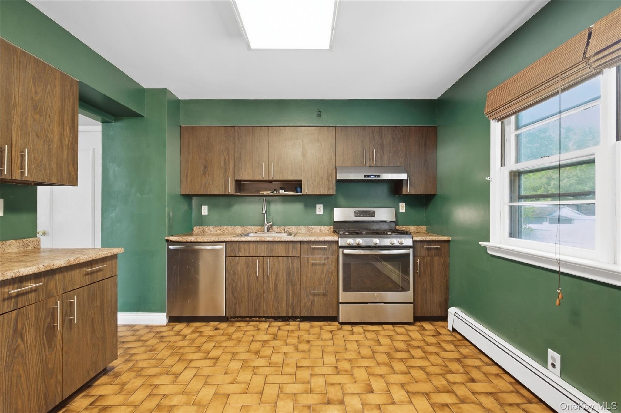 1 Schuyler Lane Property Photo 12