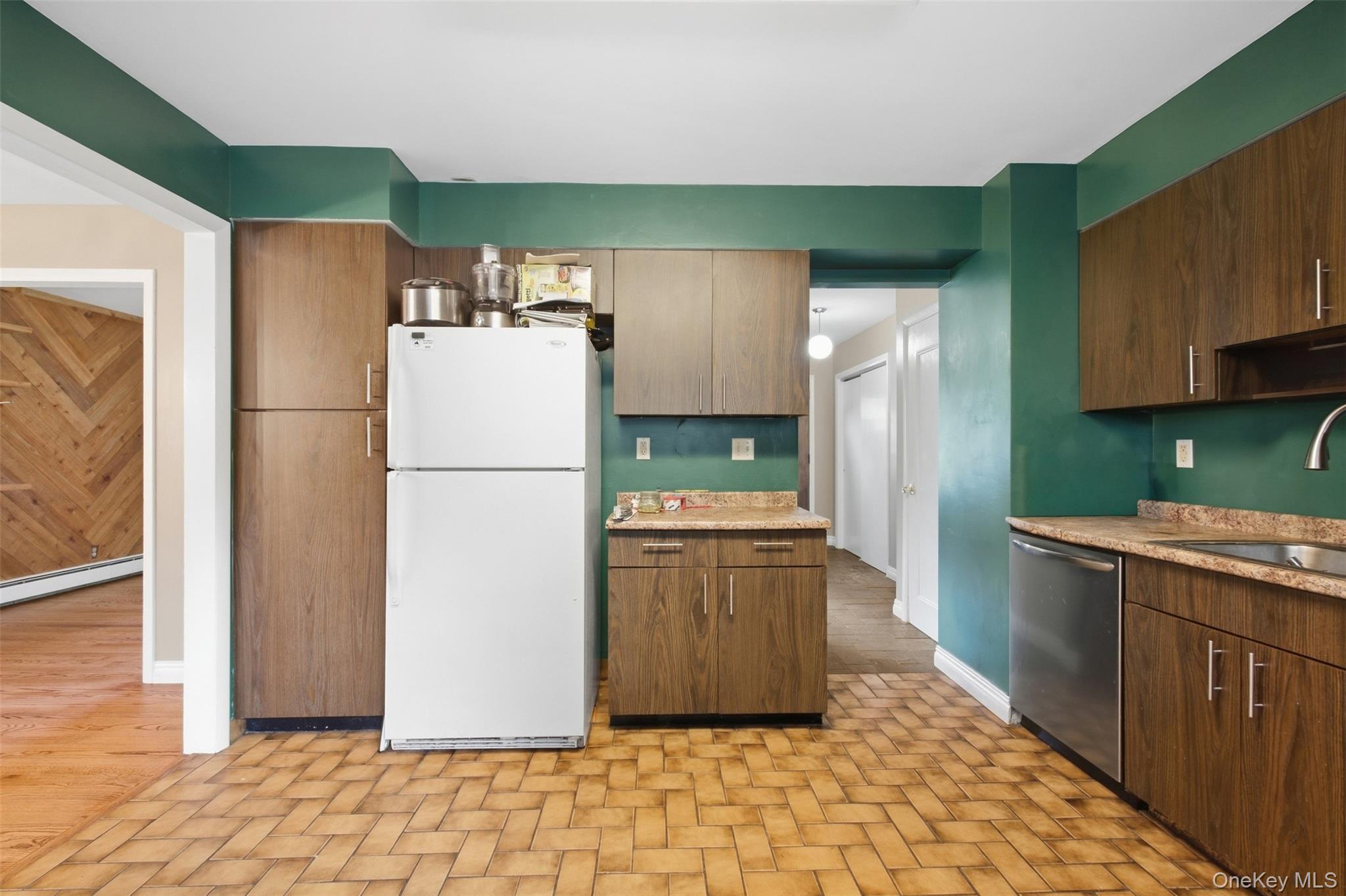 1 Schuyler Lane Property Photo 13
